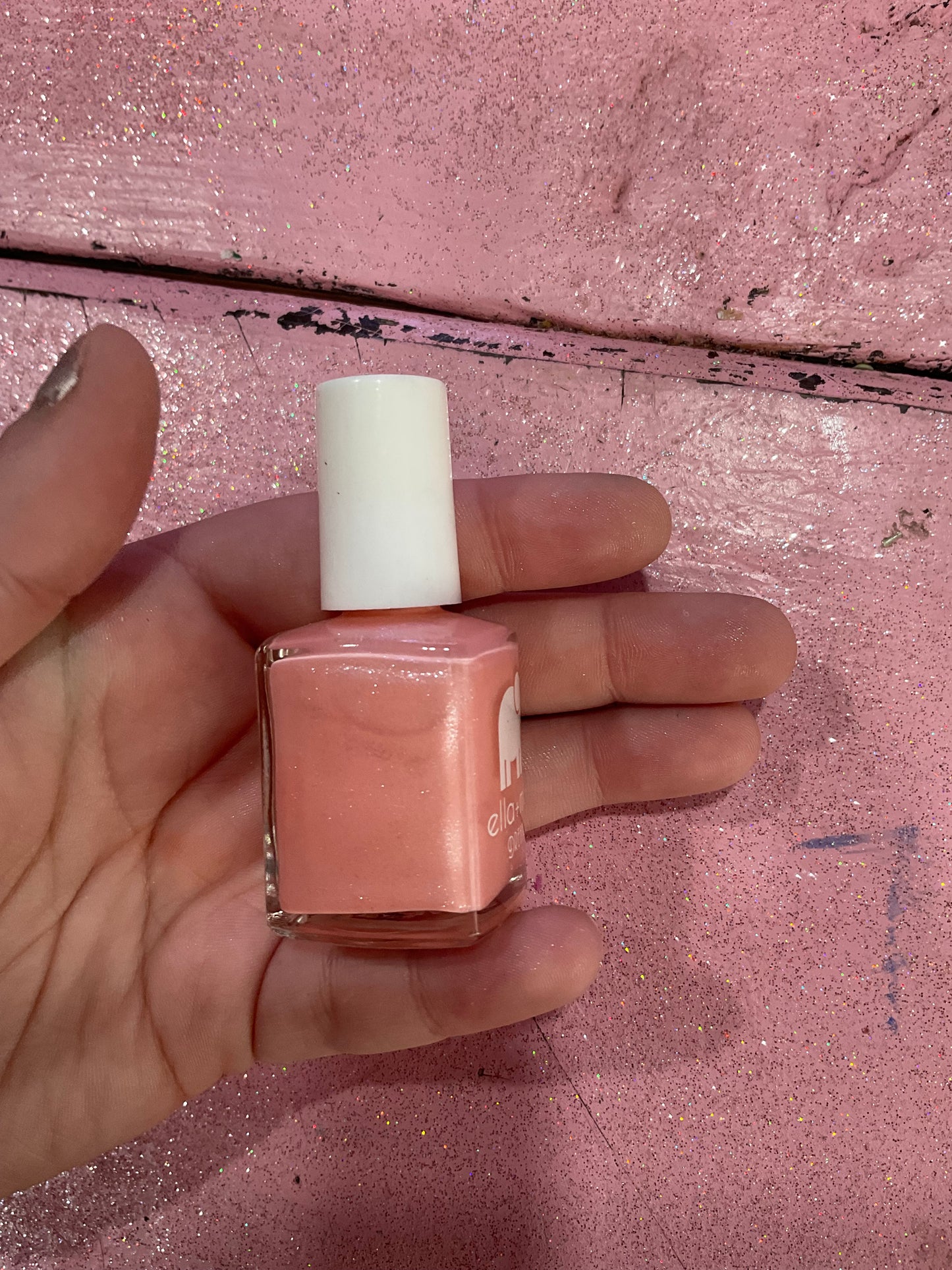 Glitter pink polish