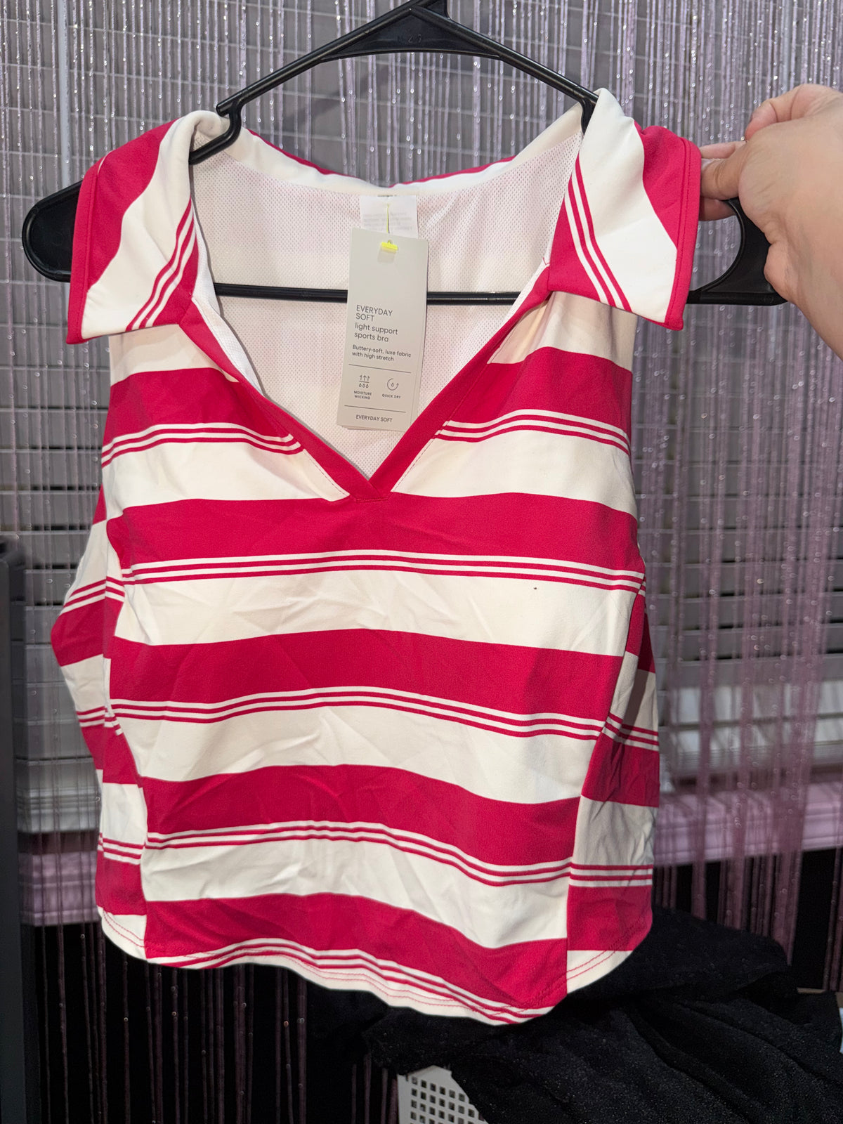Red and white padded top (2XL)