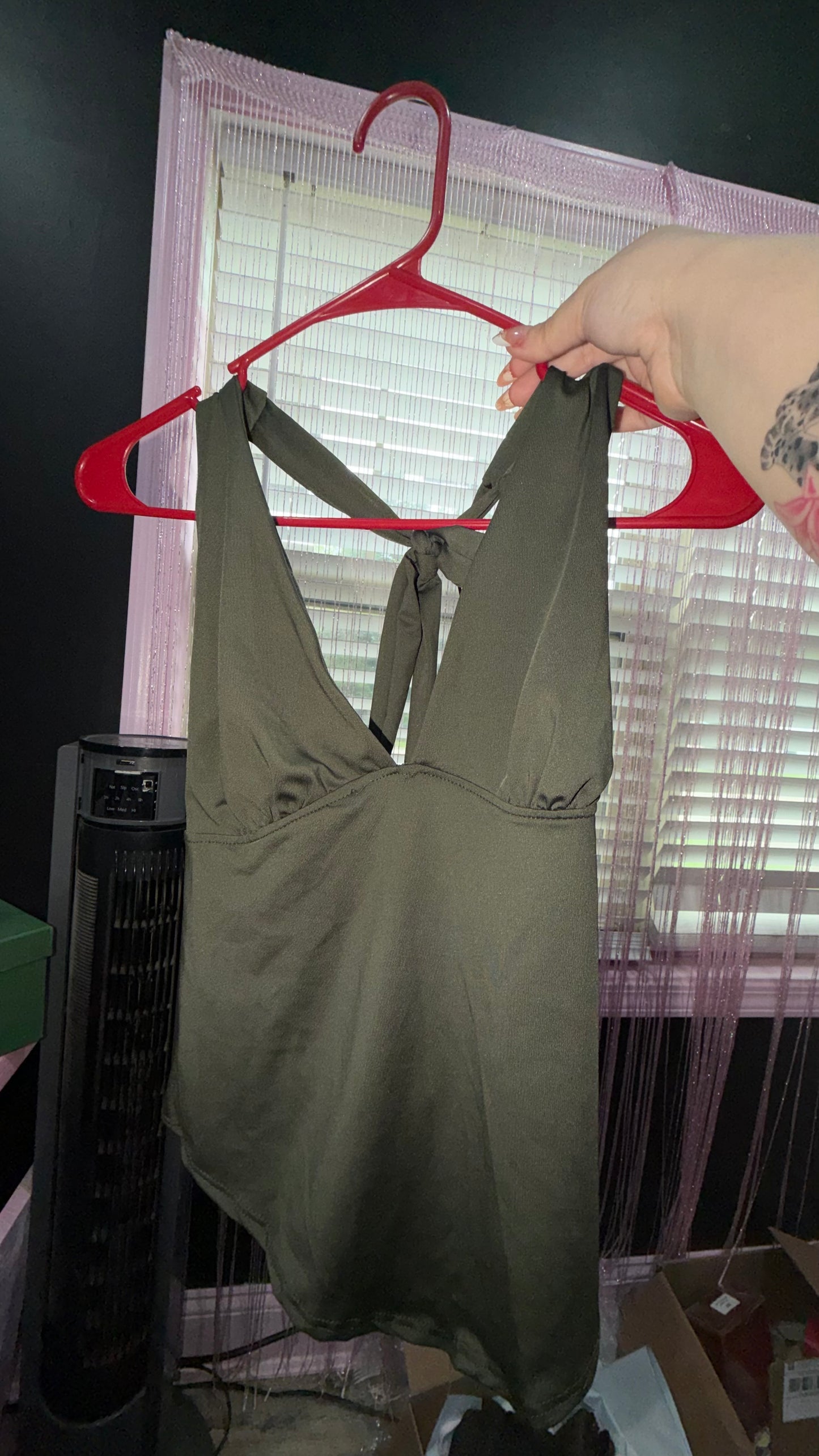 Green halter top (M)