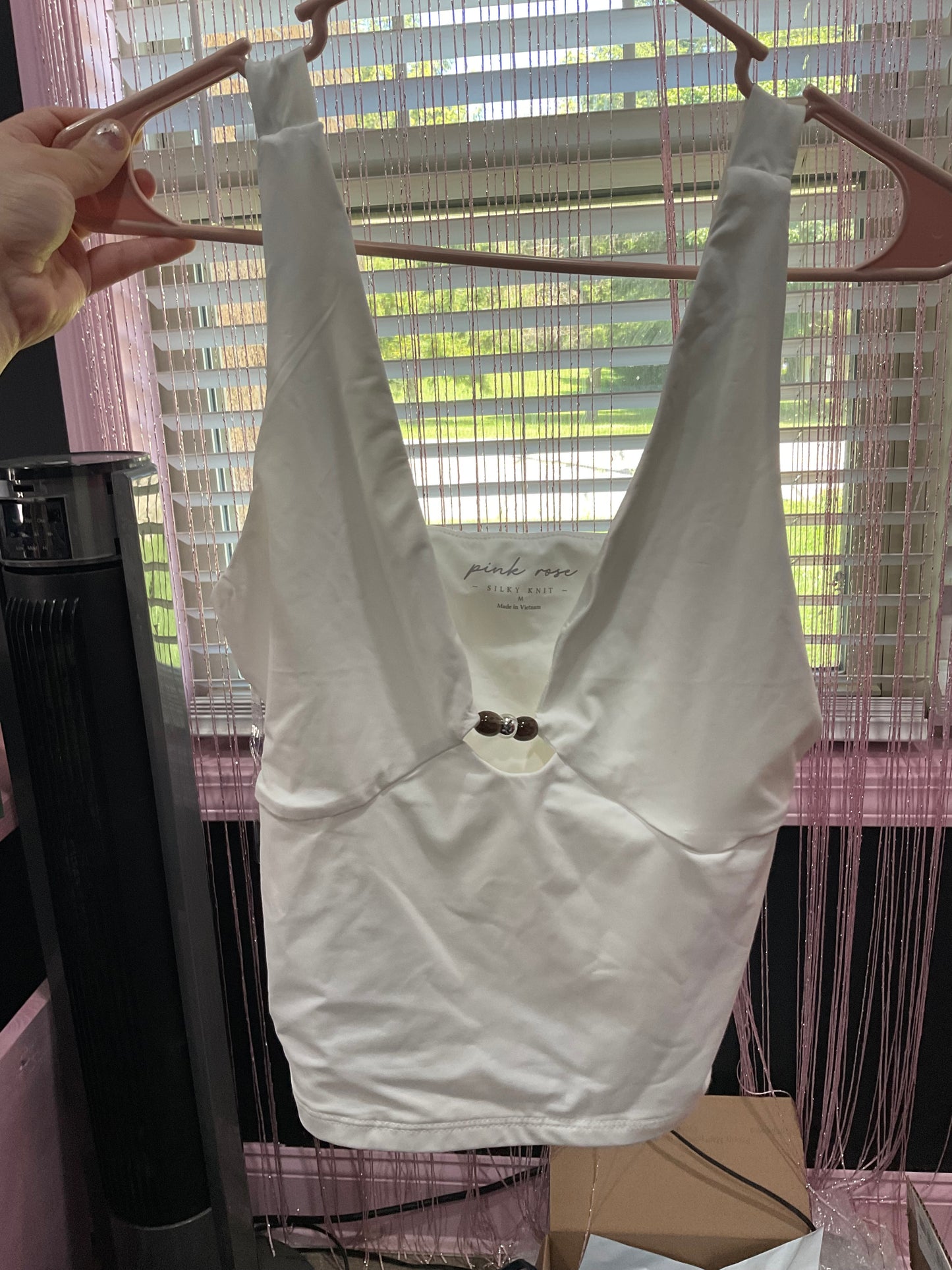 White tank (L)