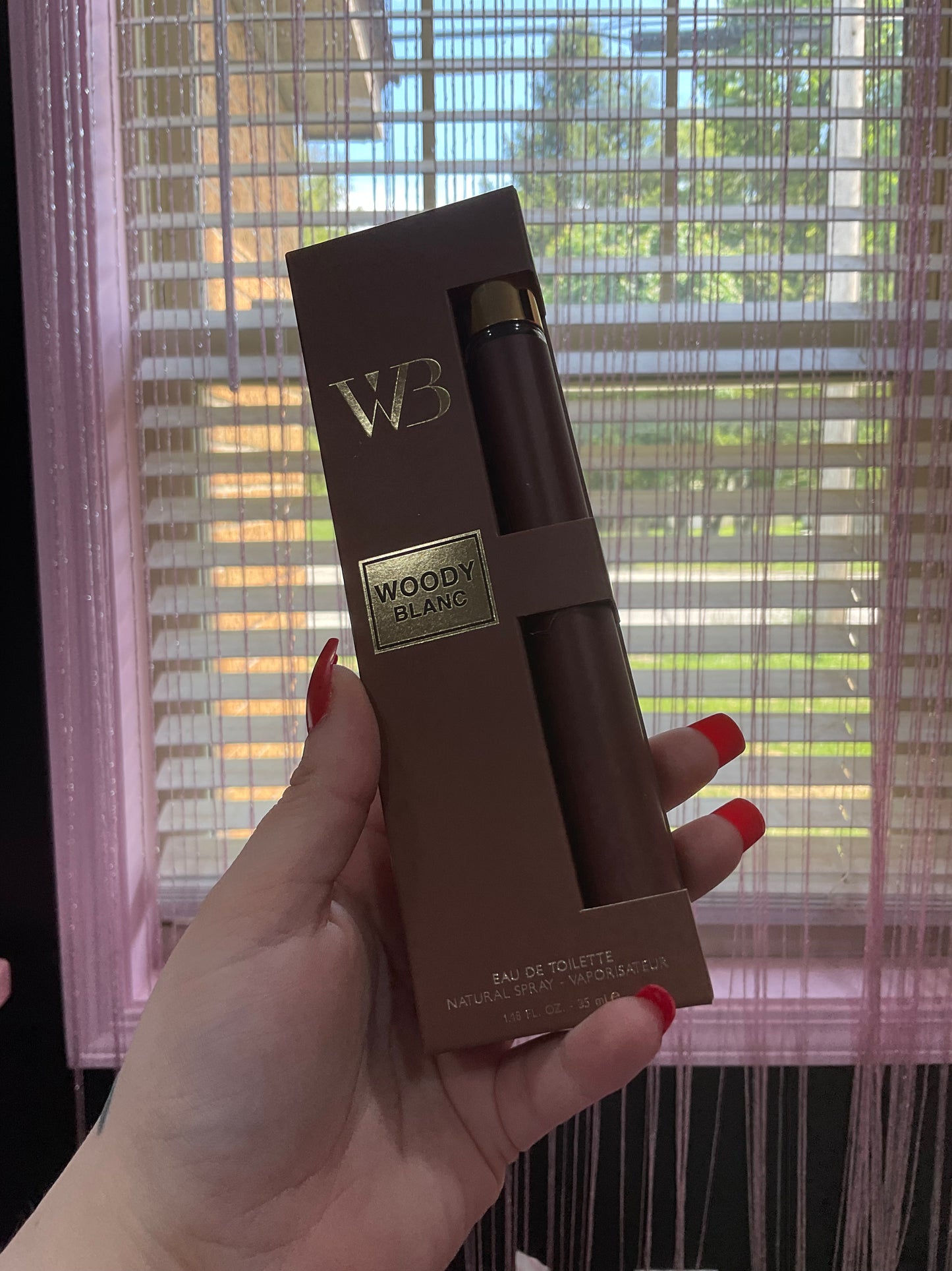 Woody blanc cologne