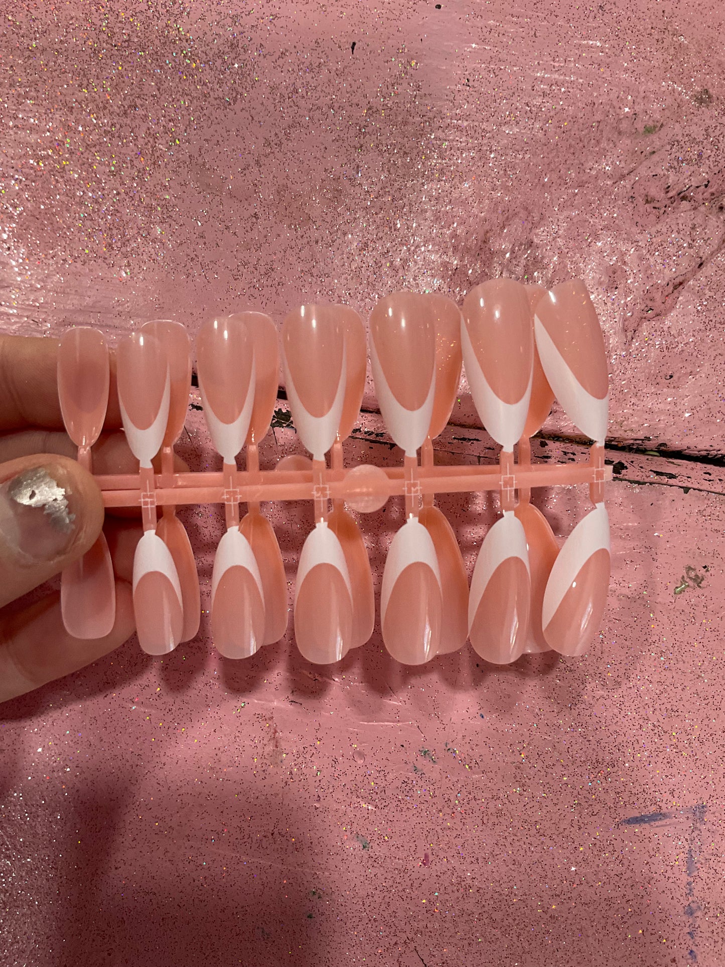 French tip press on nails