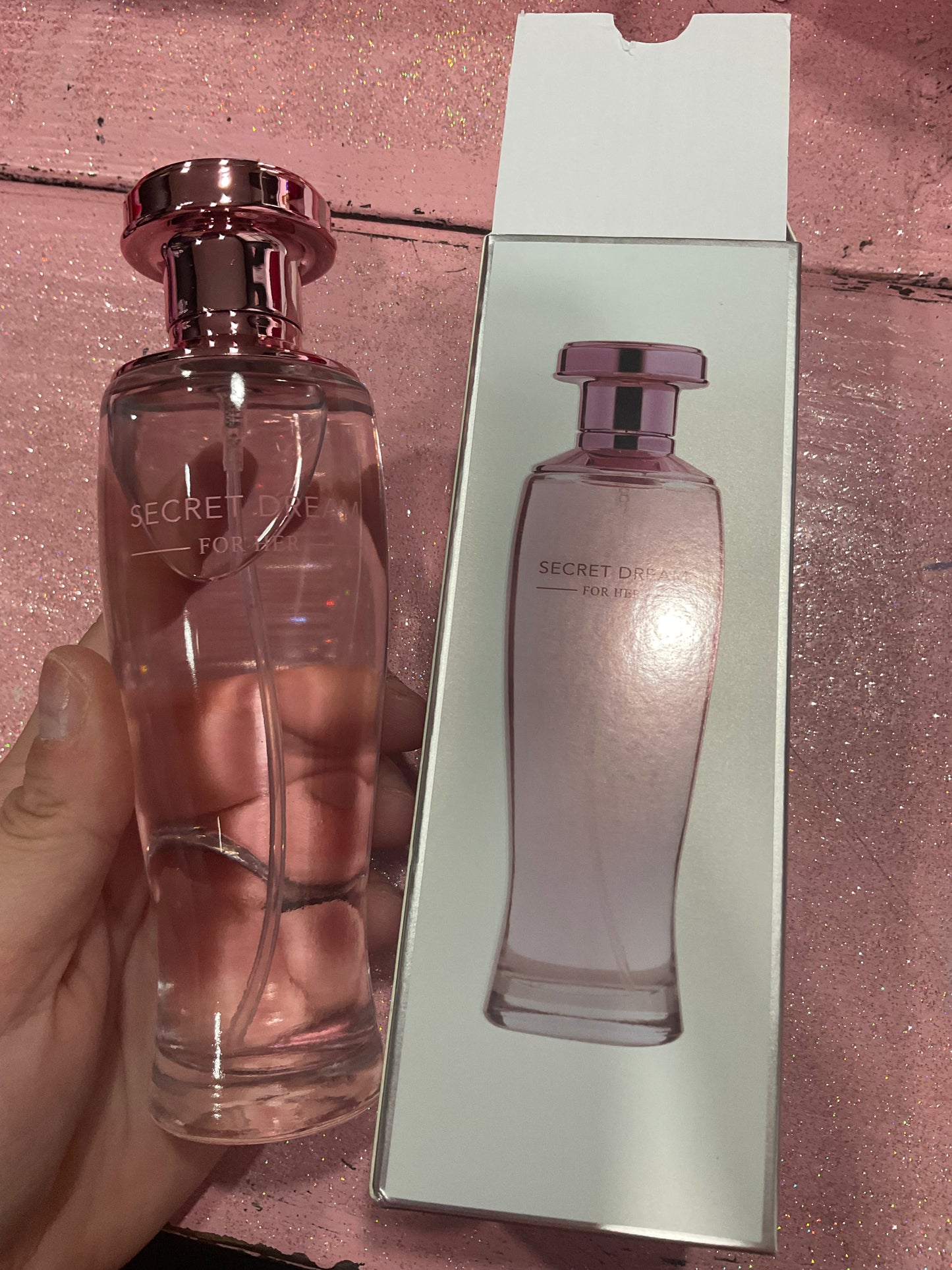 Secret dream perfume