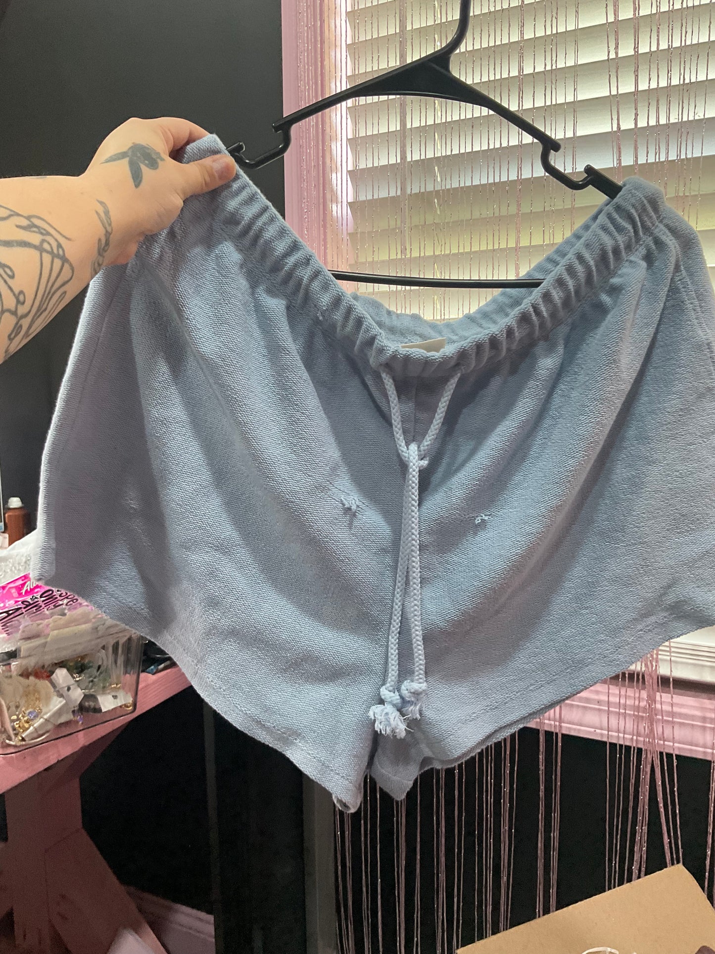 Blue distressed shorts (M)