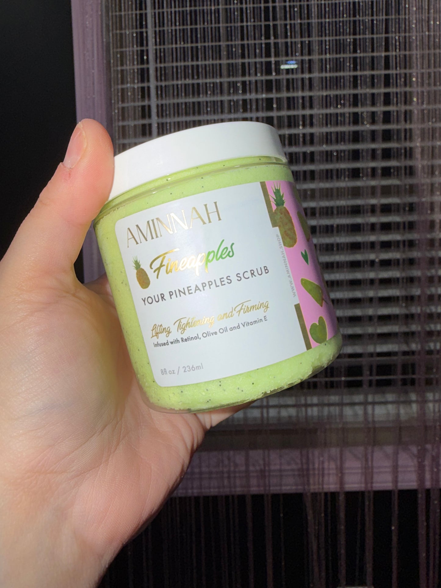 Fineapples body scrub