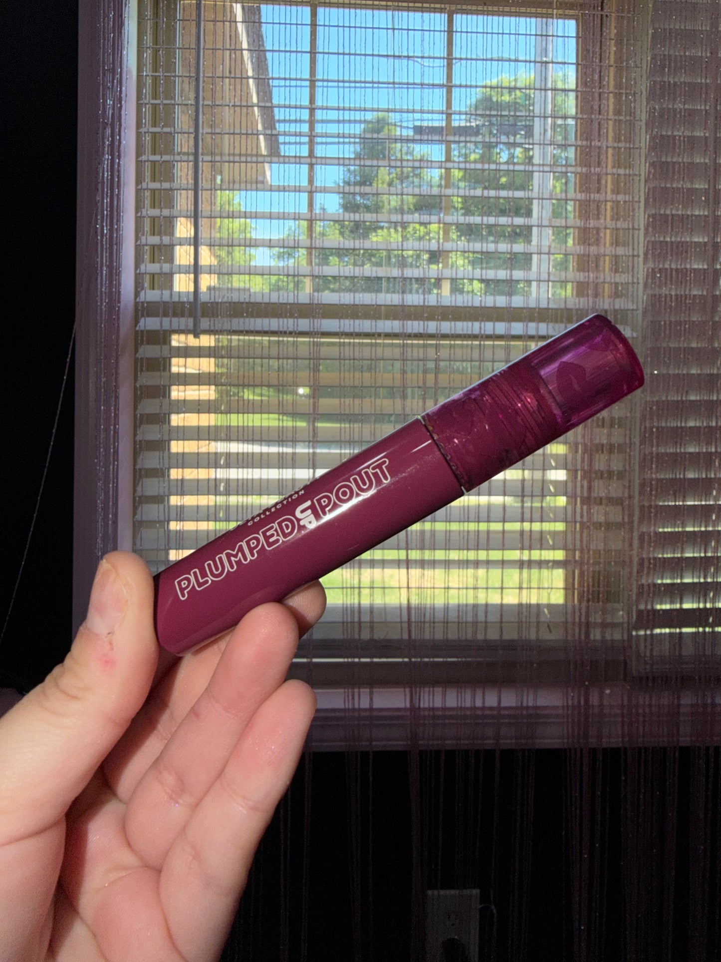 Plumped up pout liquid lipstick shade Head Turner