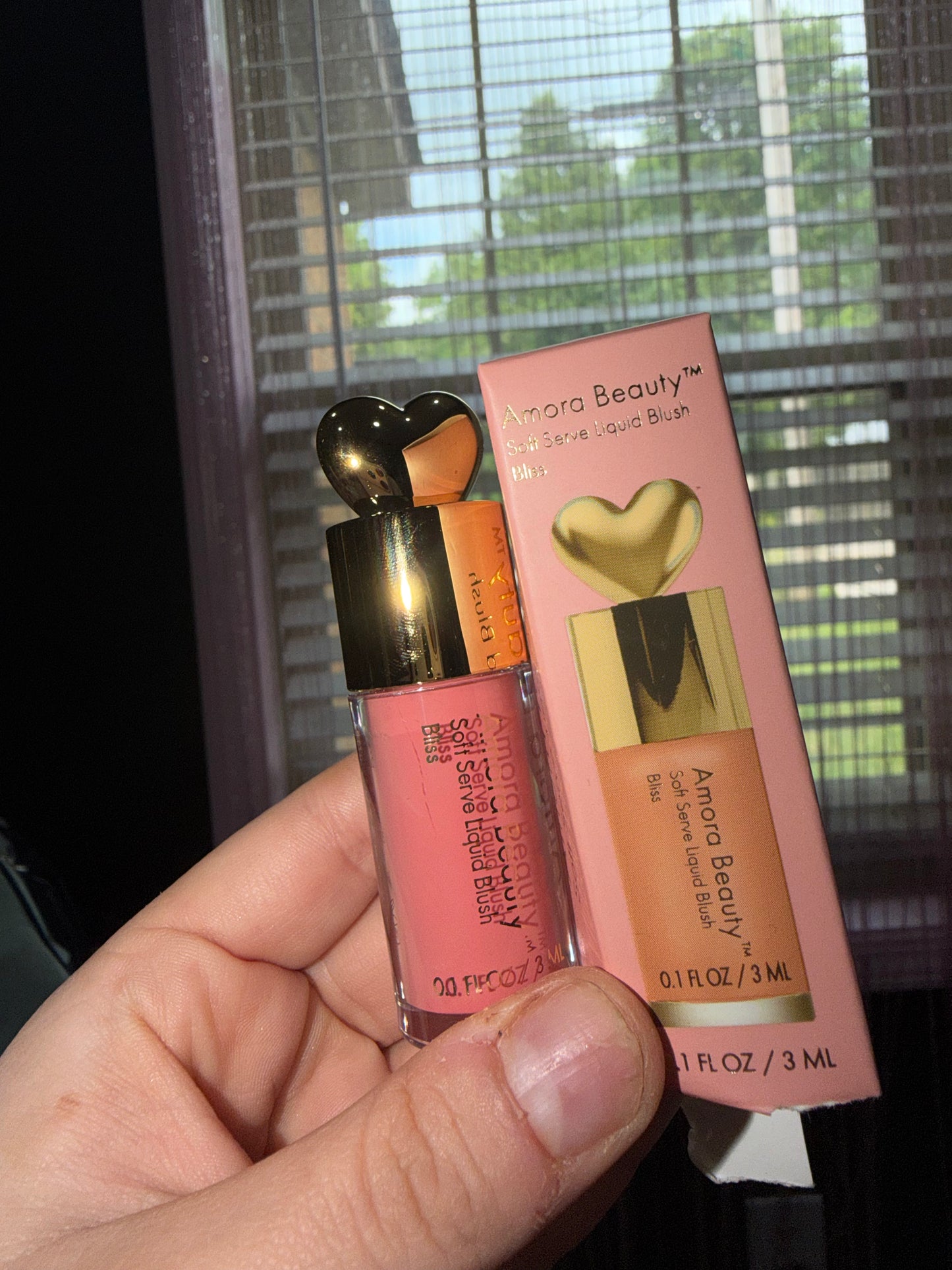 Amora blush