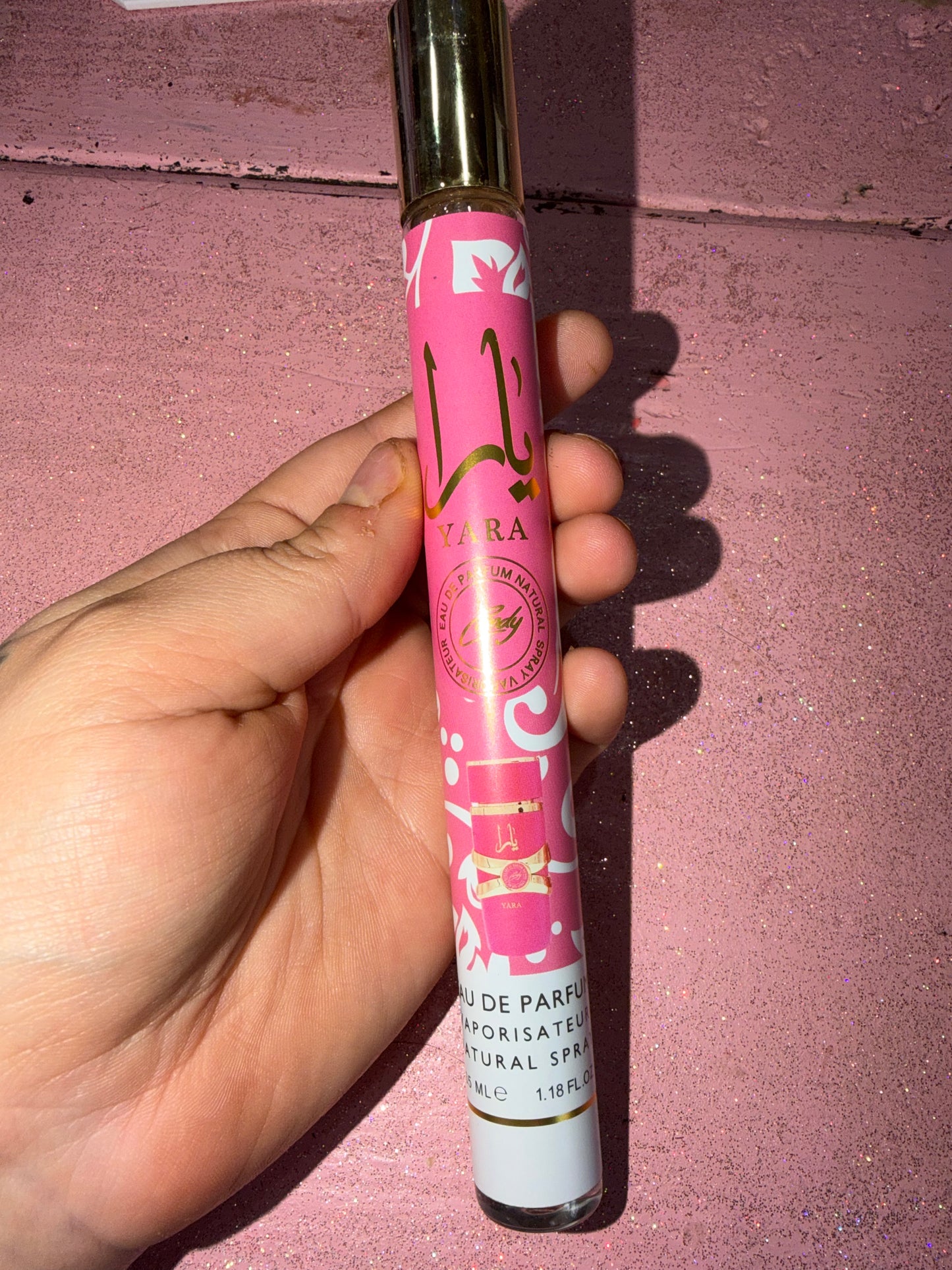 Yara dark pink perfume