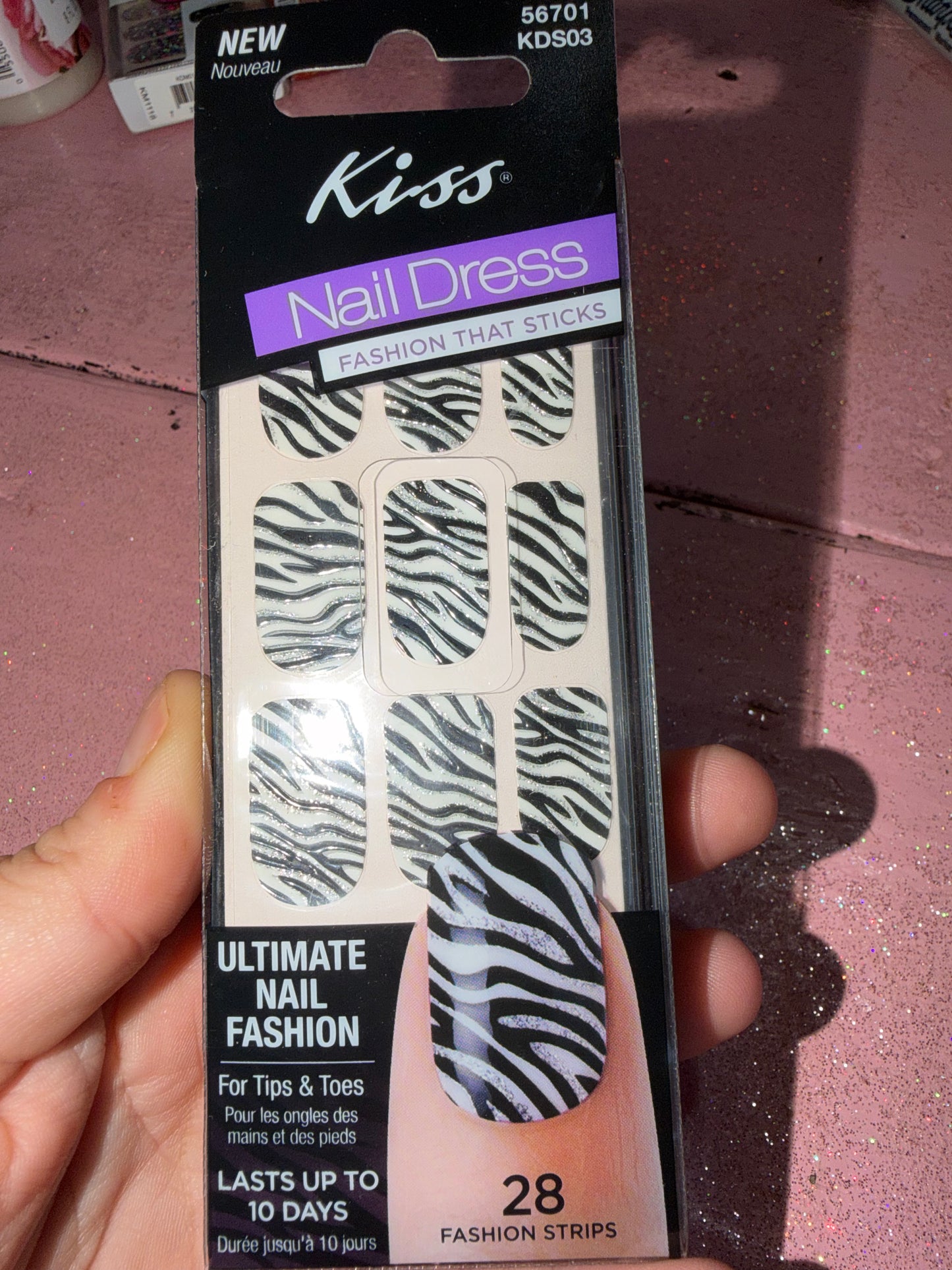 Nail dress zebra style with glitter