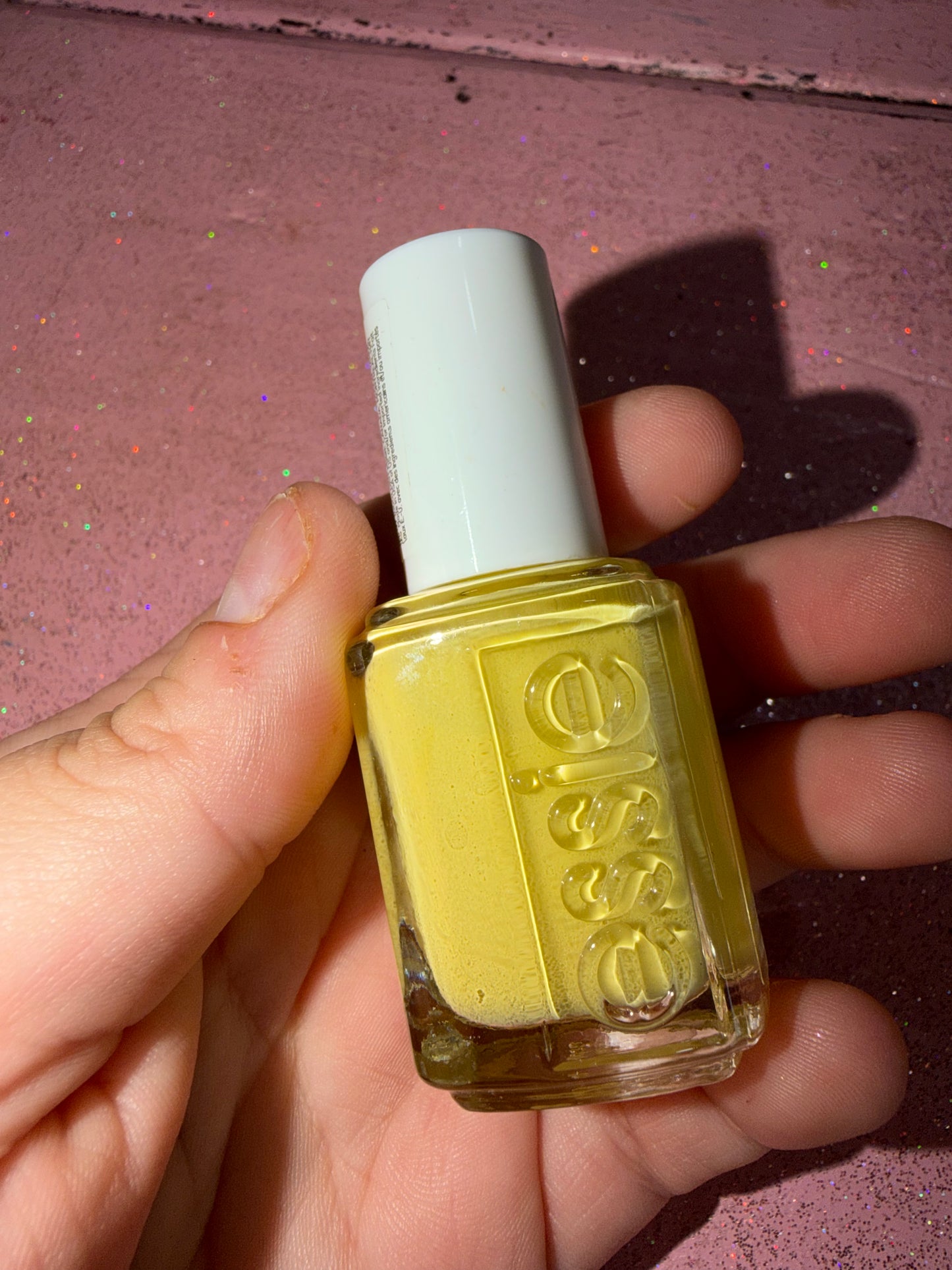 Essie polish share “limon cielo”