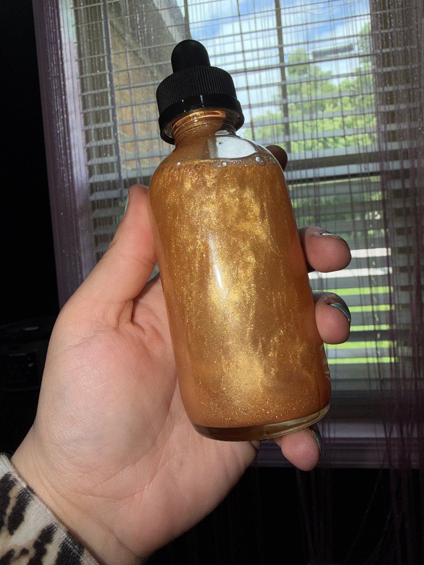 24k gold glow body oil