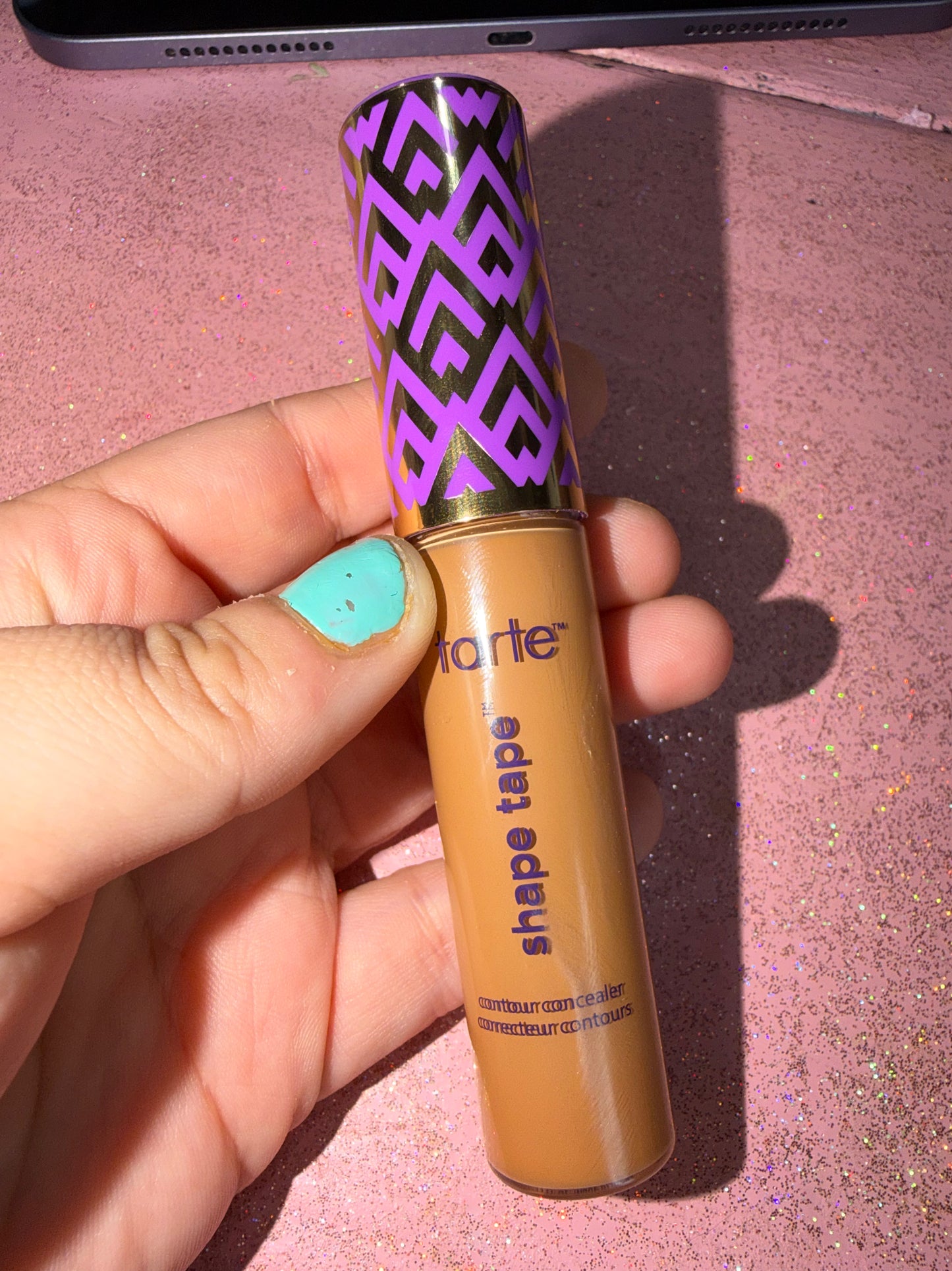 Shape tape concelear shade deep