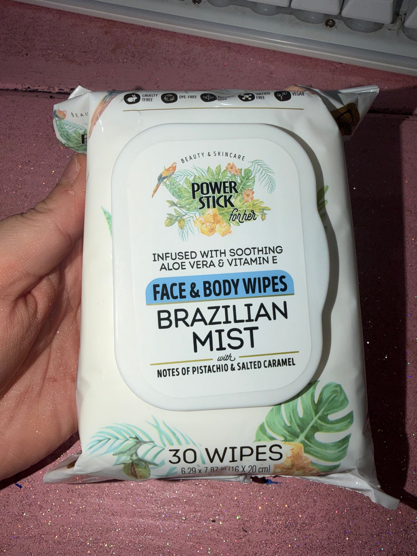 Brazilian mist face and body wipes
