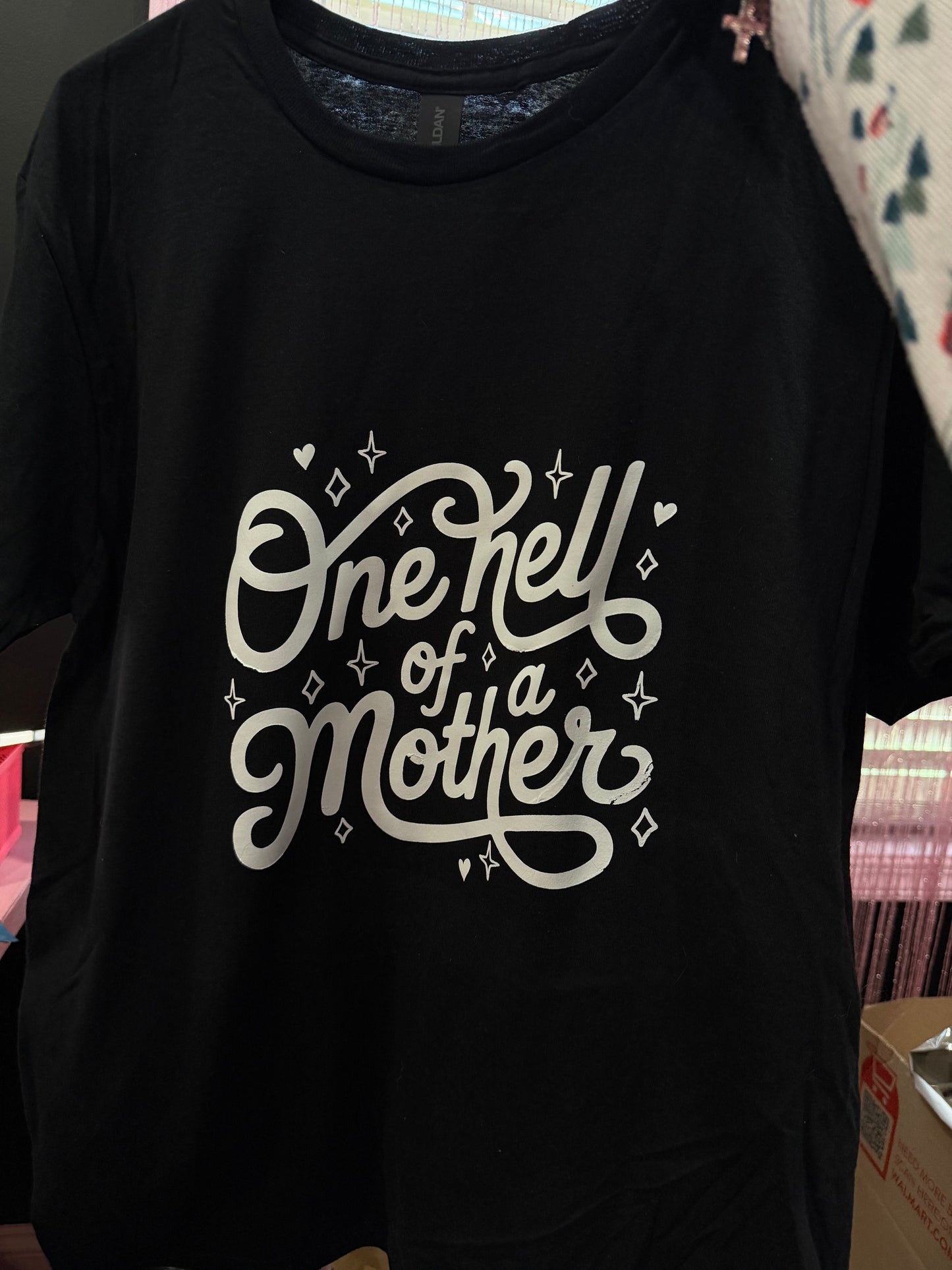 Hell of a mother oopsie tee (M)