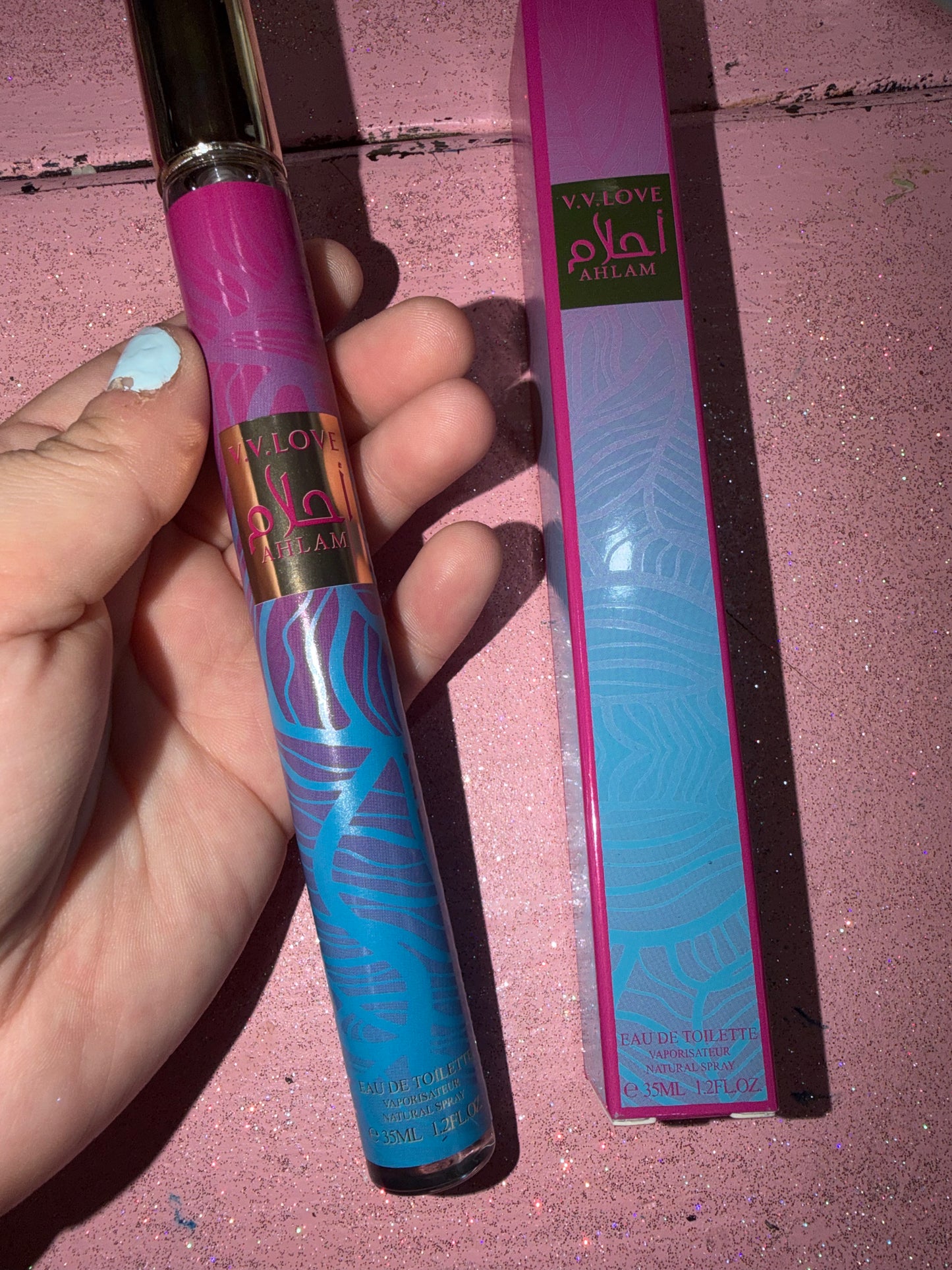 V.v love perfume