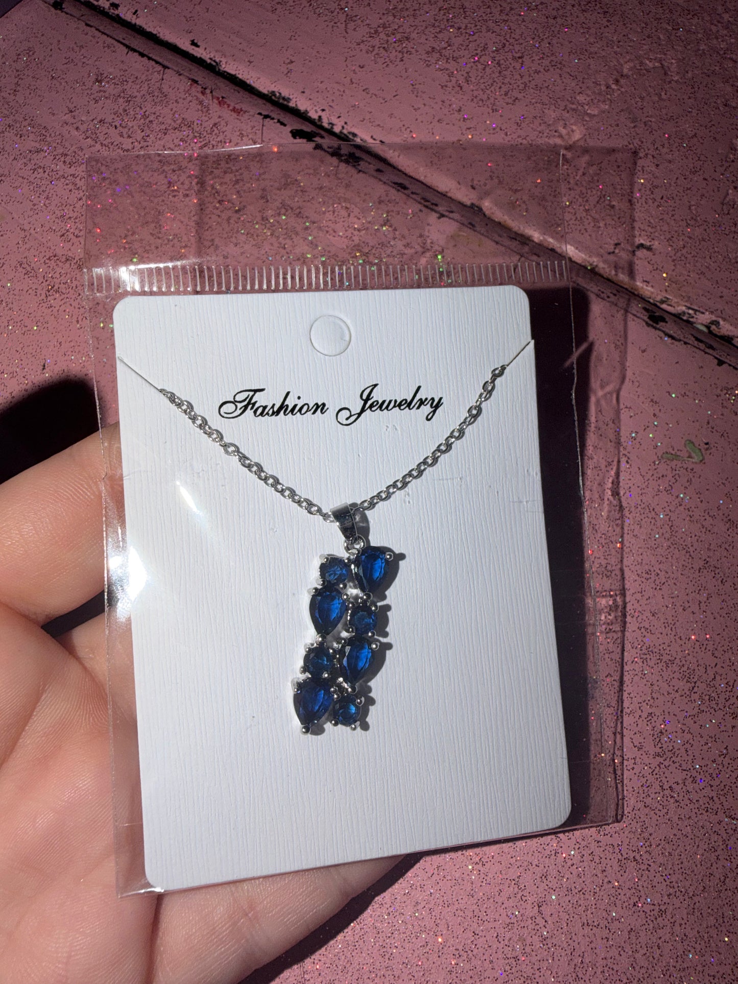 Royal blue pendants necklace