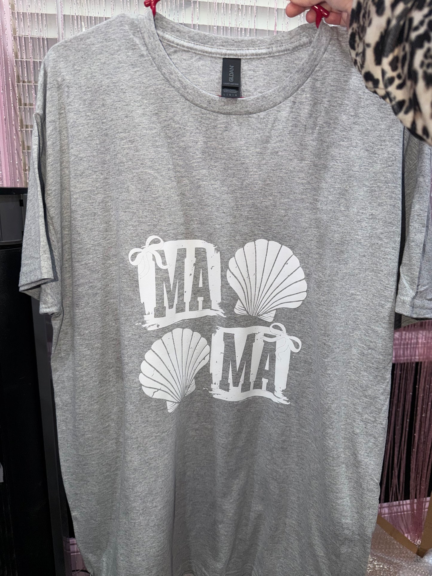 Mama graphic tee (L)