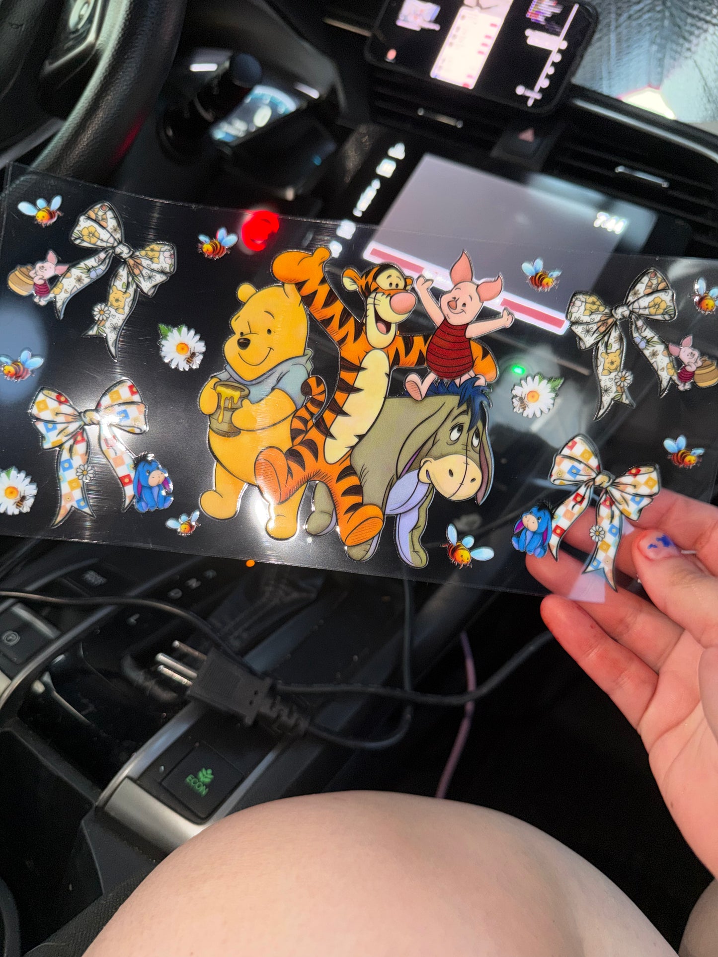 Pooh friends with bow wrap