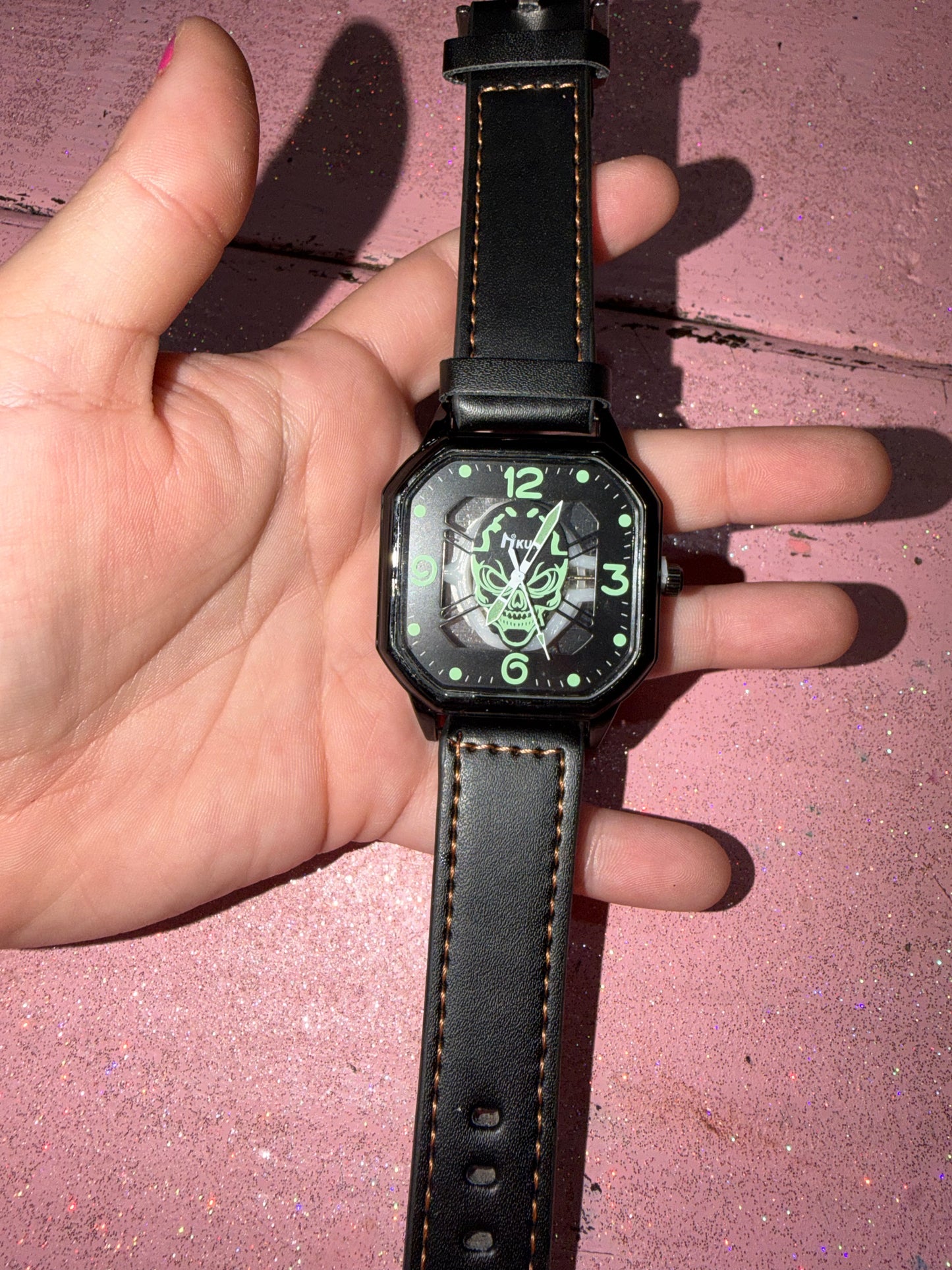 Skull green watch