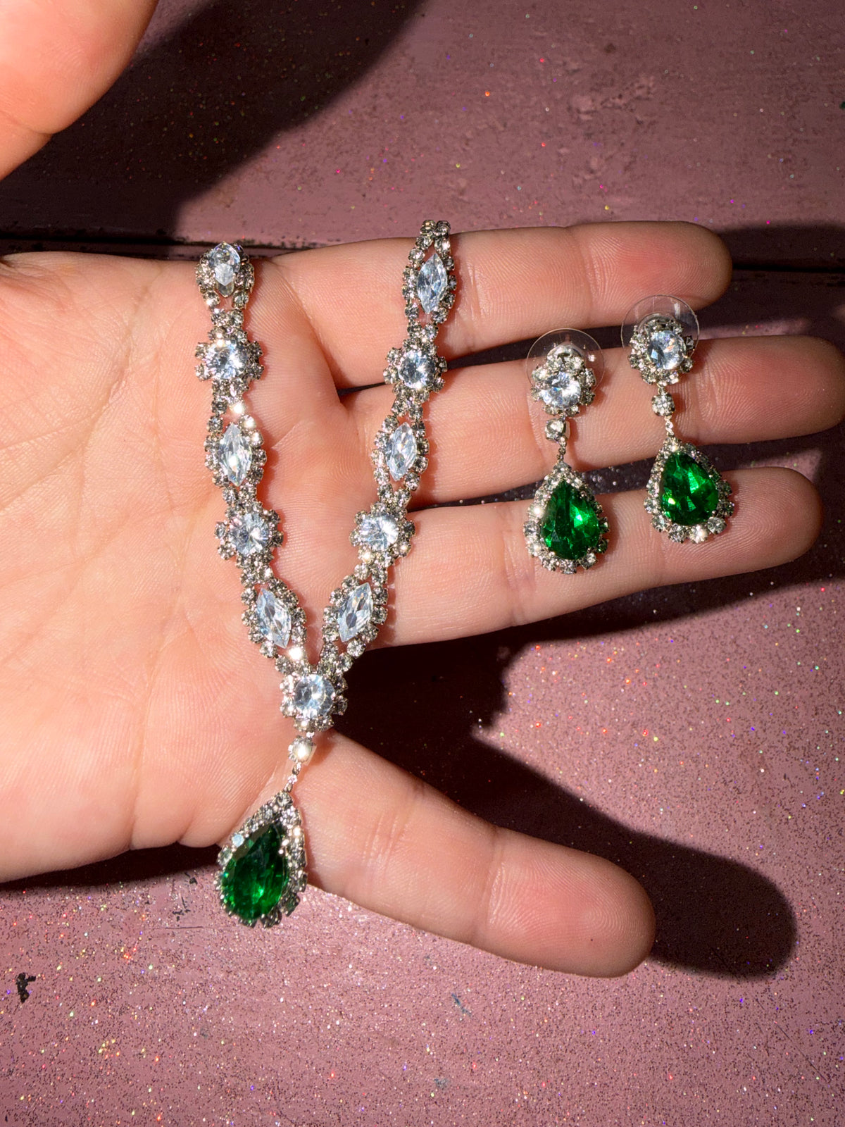 Earring and necklace set