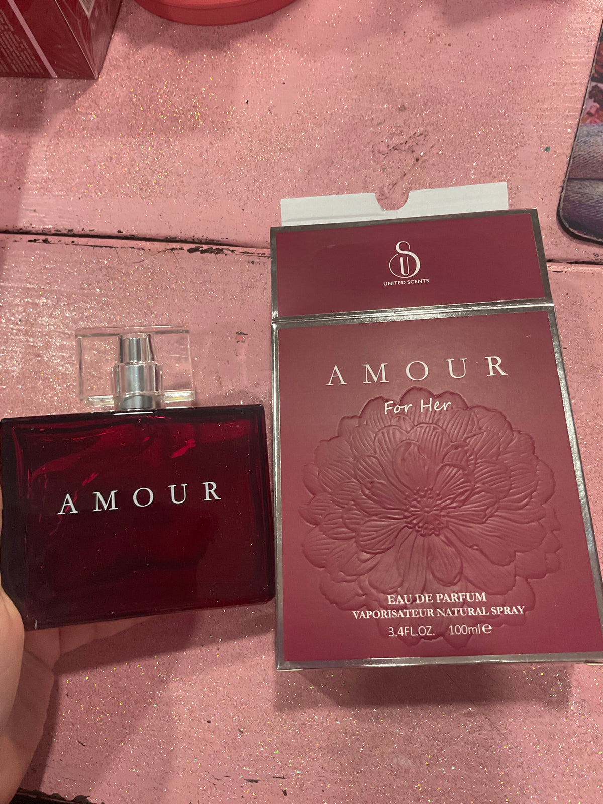 Amour perfume