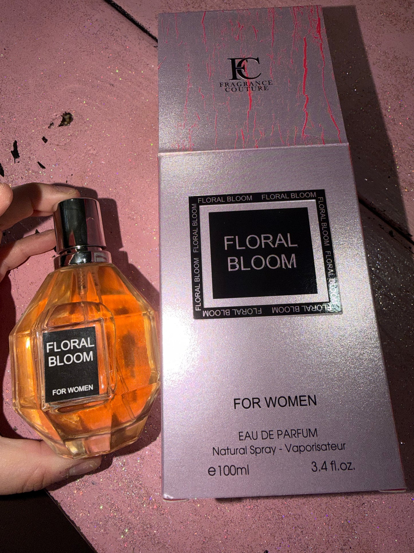 Floral bloom perfume