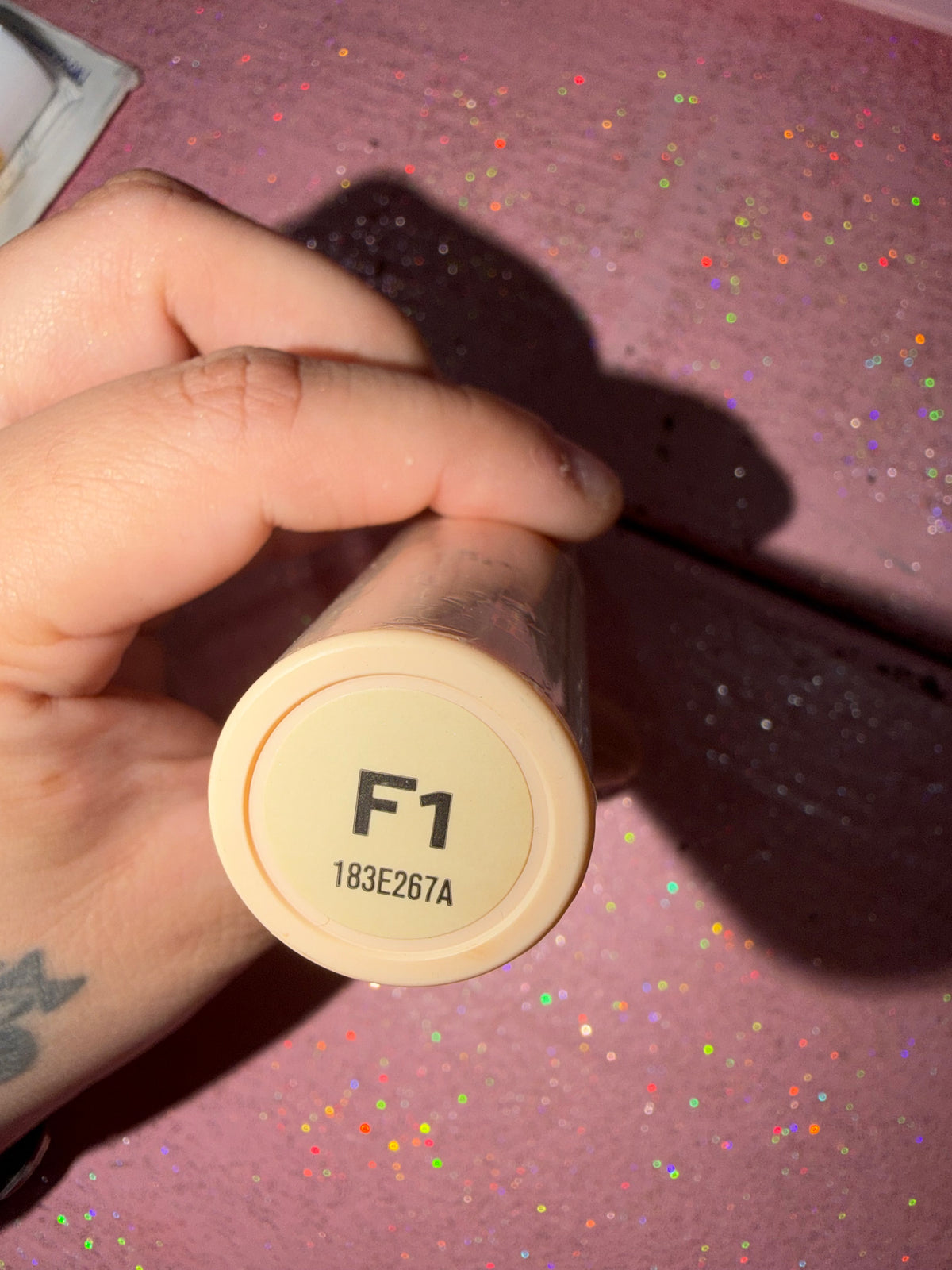 Make up revolution Full coverage foundation shade “F1”