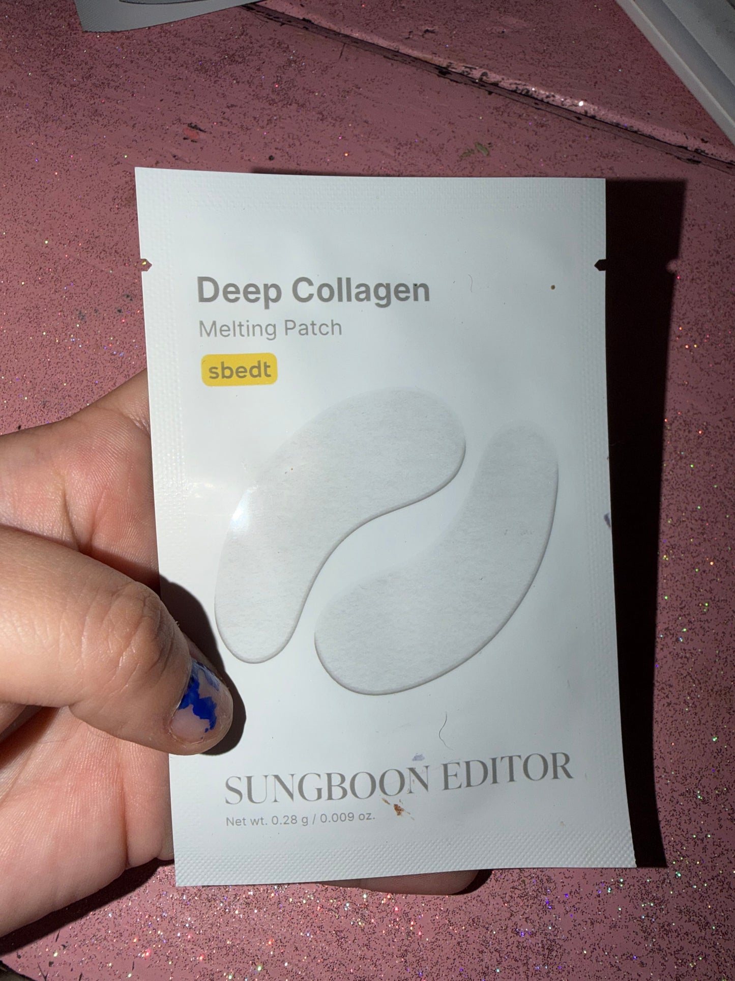 Deep collagen eye masks