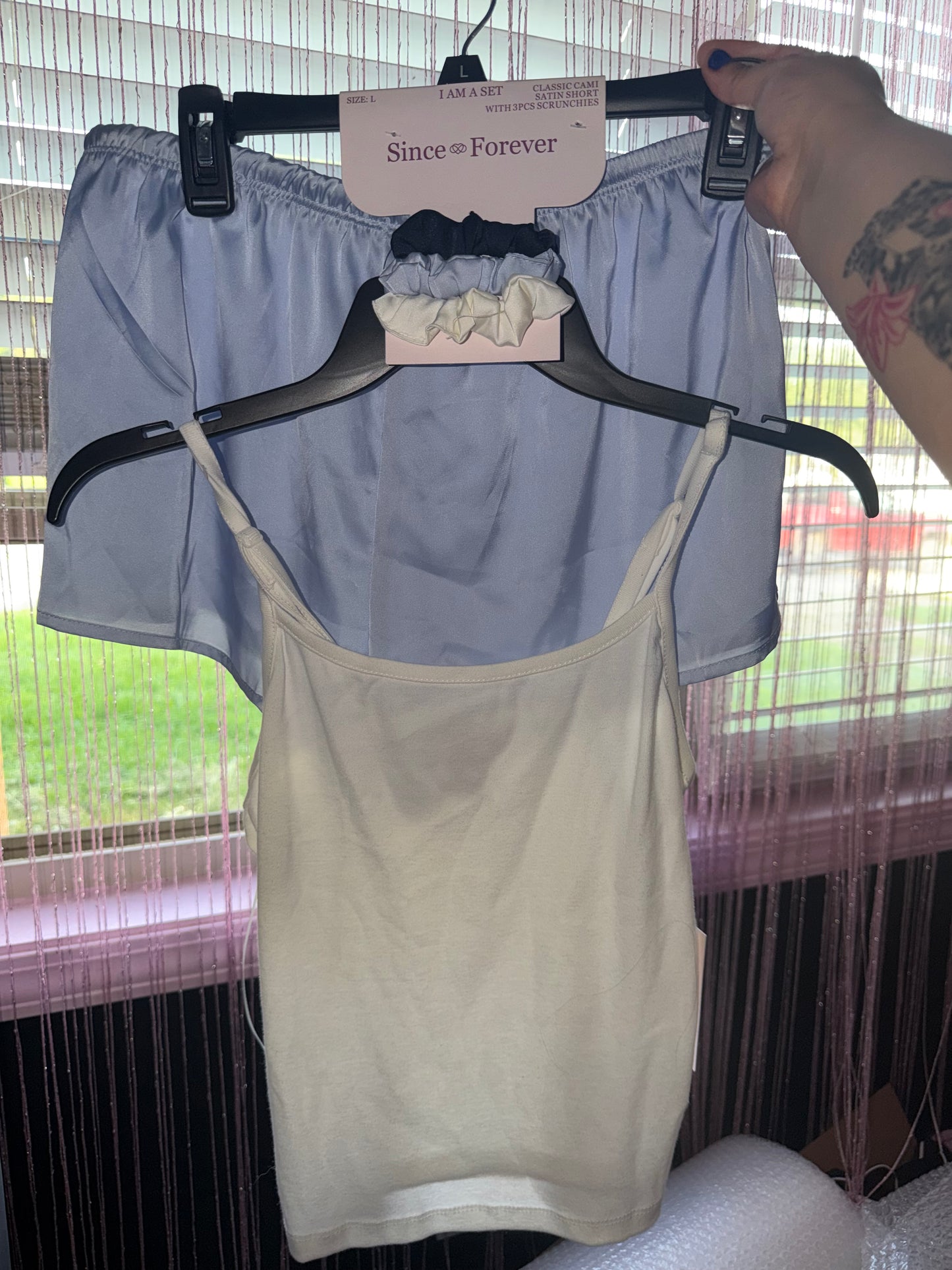 2 pcs pajama set with scrunchies (XL)