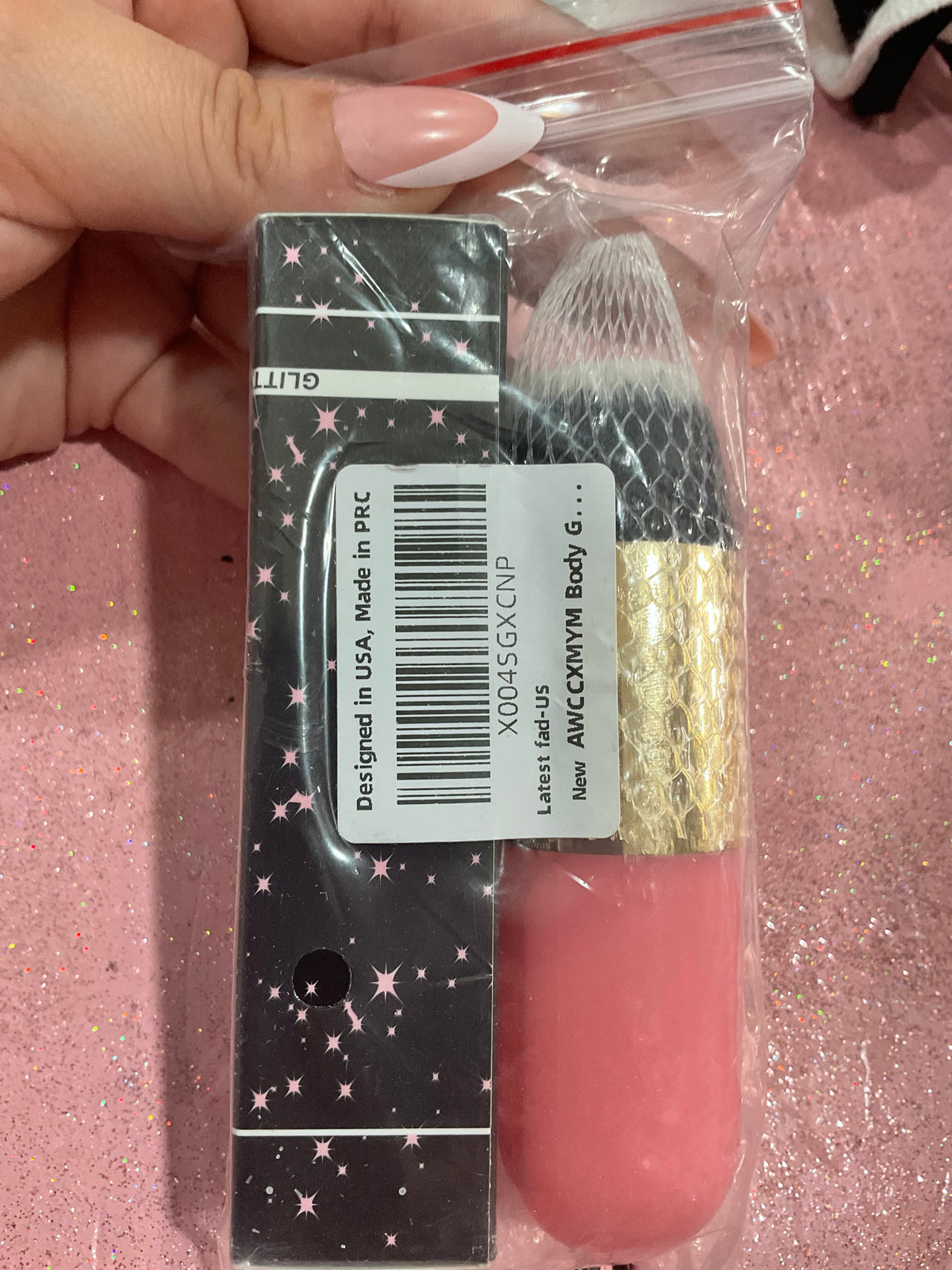 Body glitter with brush