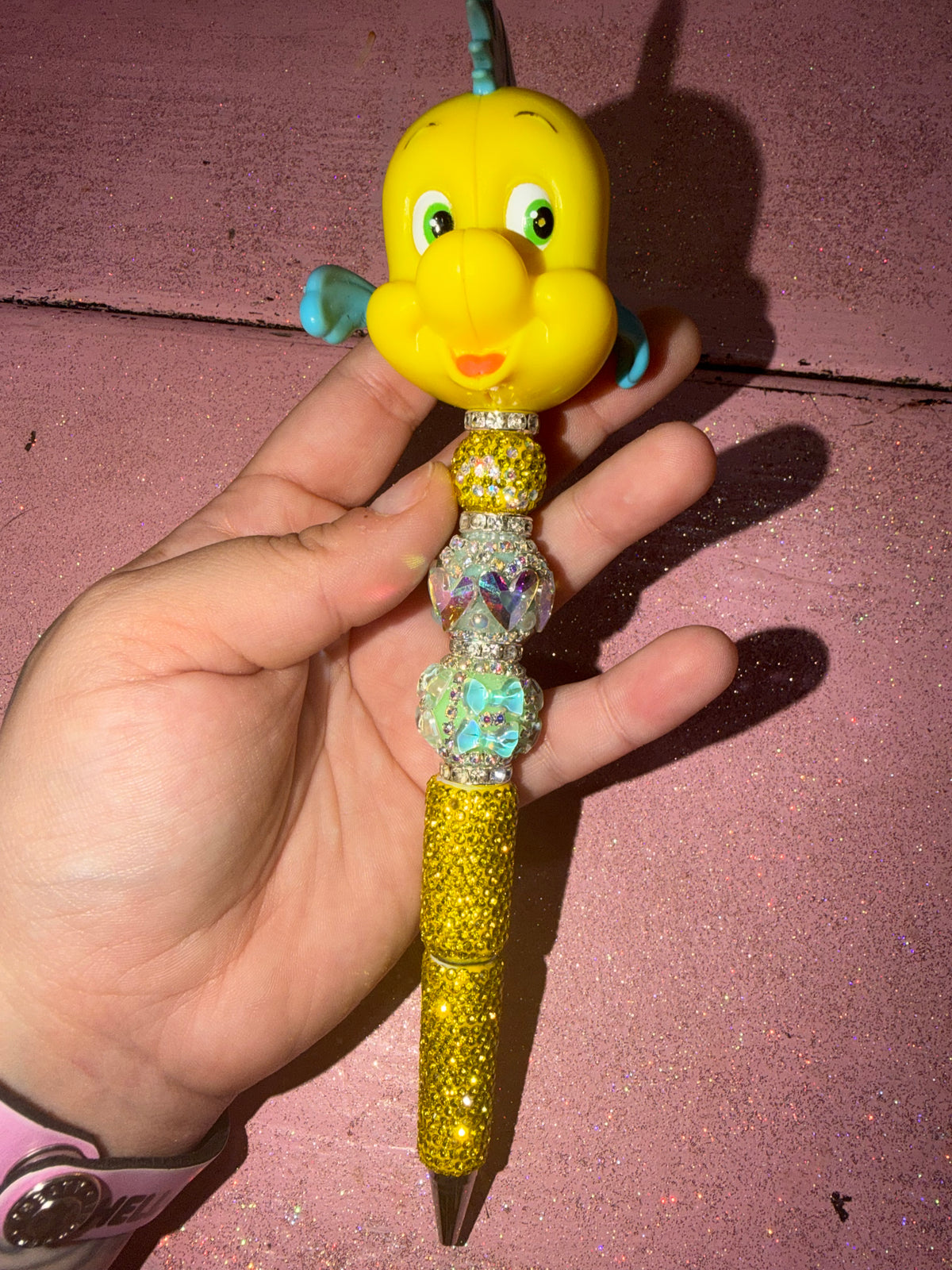 Flounder pen