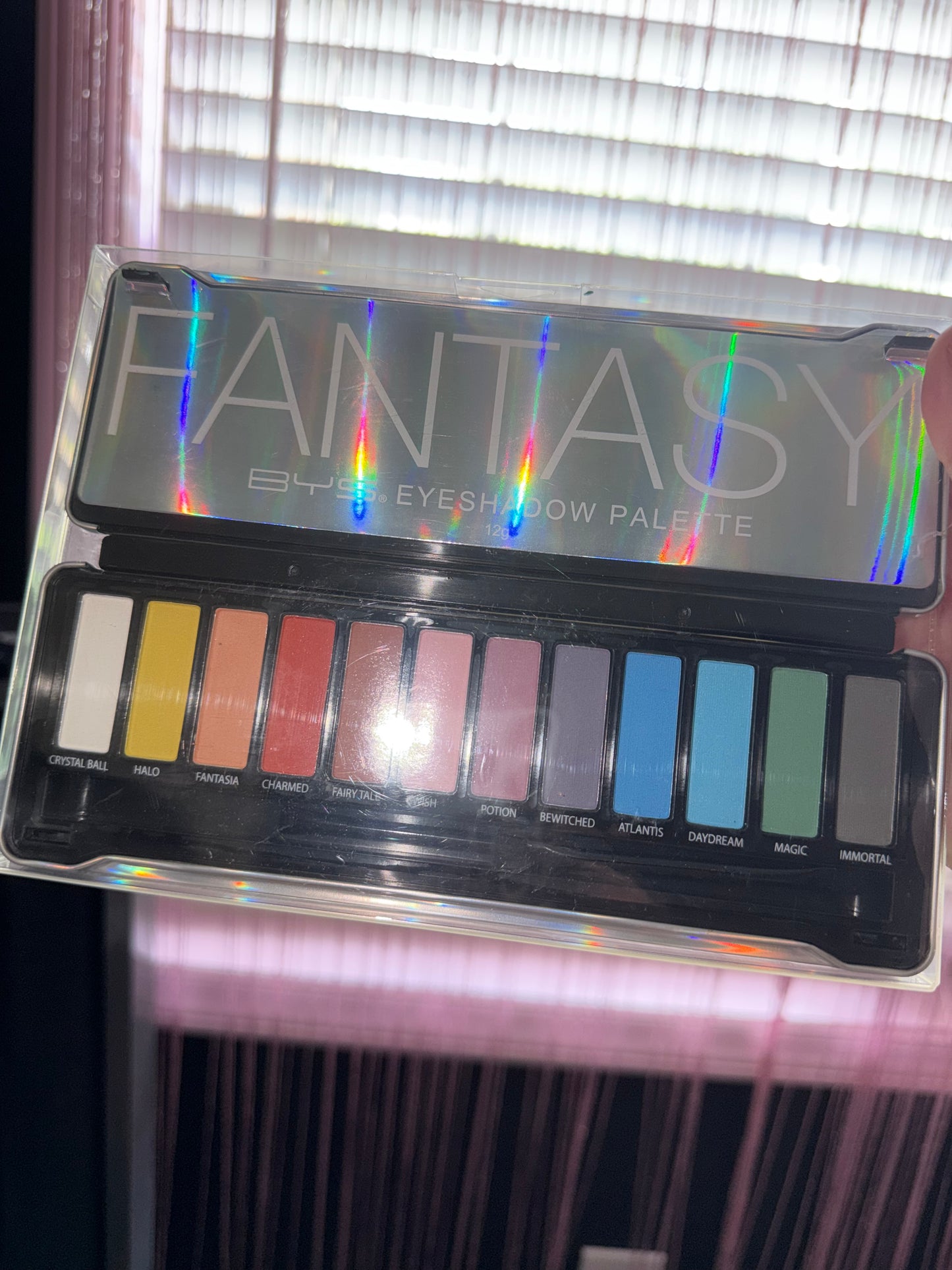 Fantasy eyeshadow palette