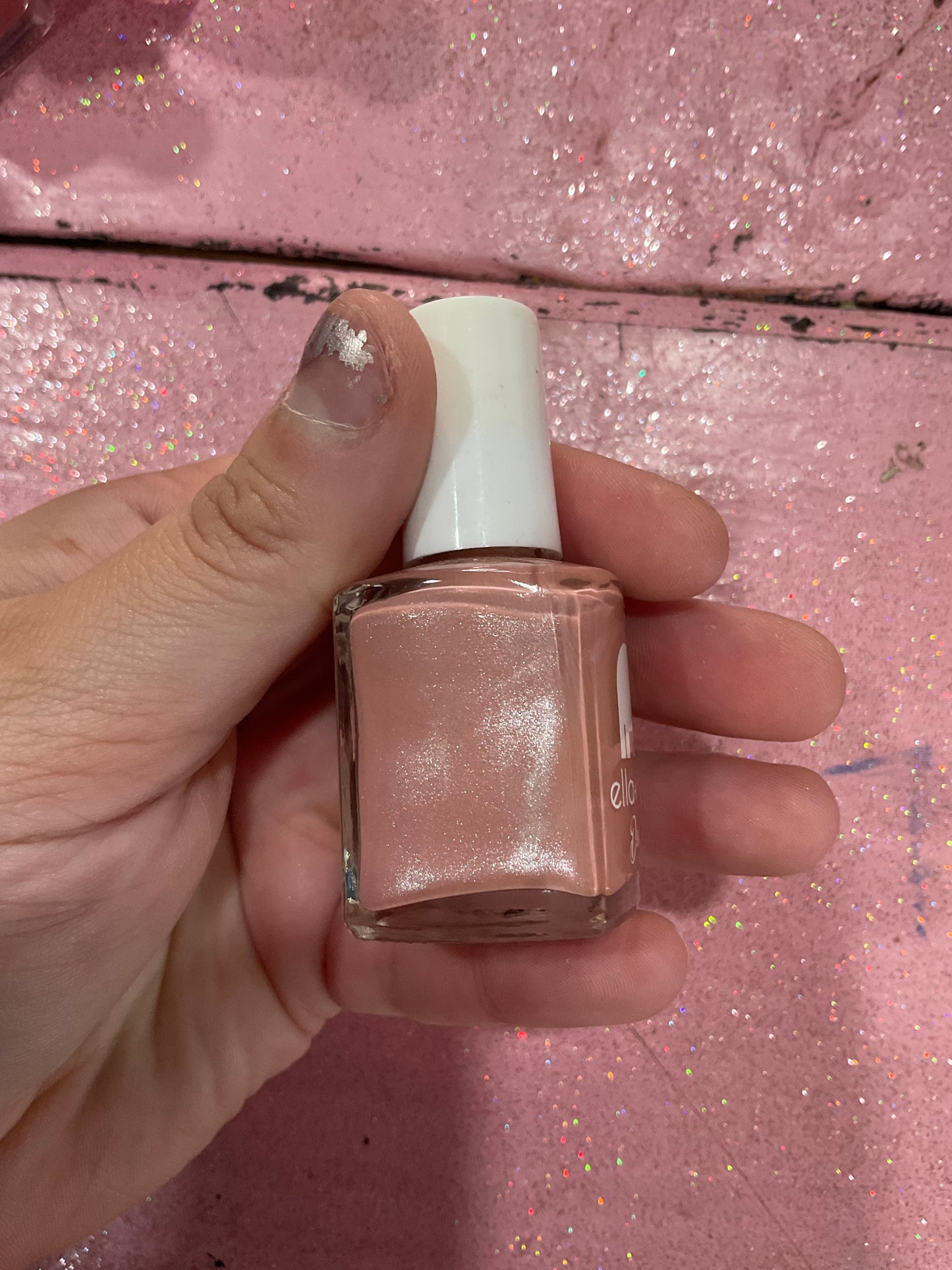Glitter nude polish