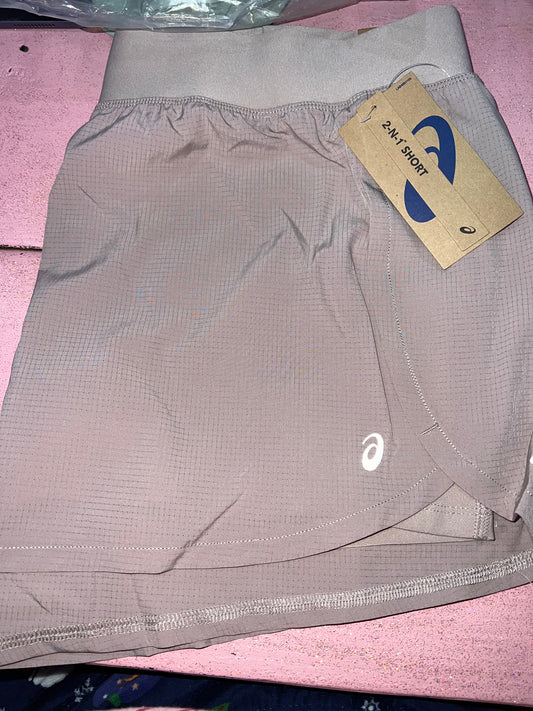 Brown shorts (XL)