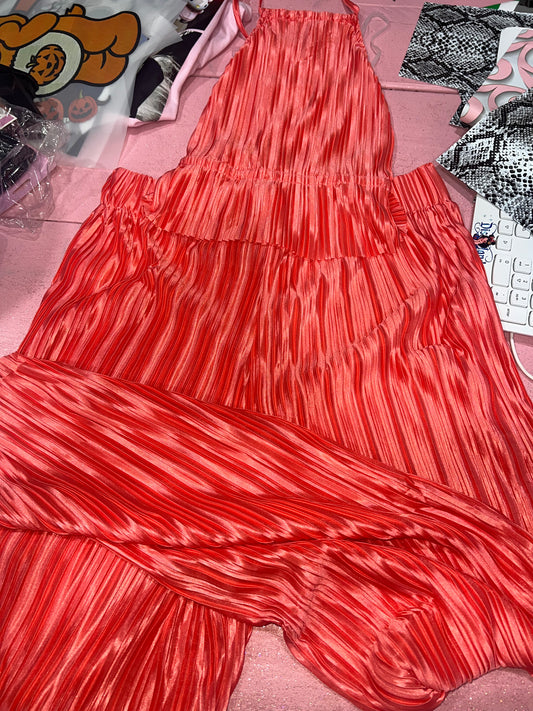 Satin two piece open back set (L)