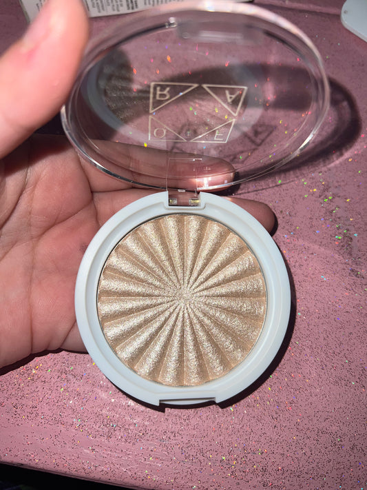 Ofra the hills highlighter