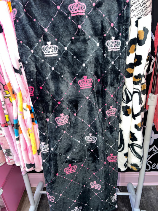 Juicy couture crown blanket