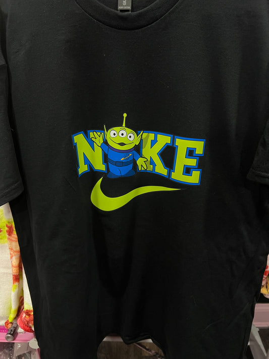 Alien graphic tee (XL)