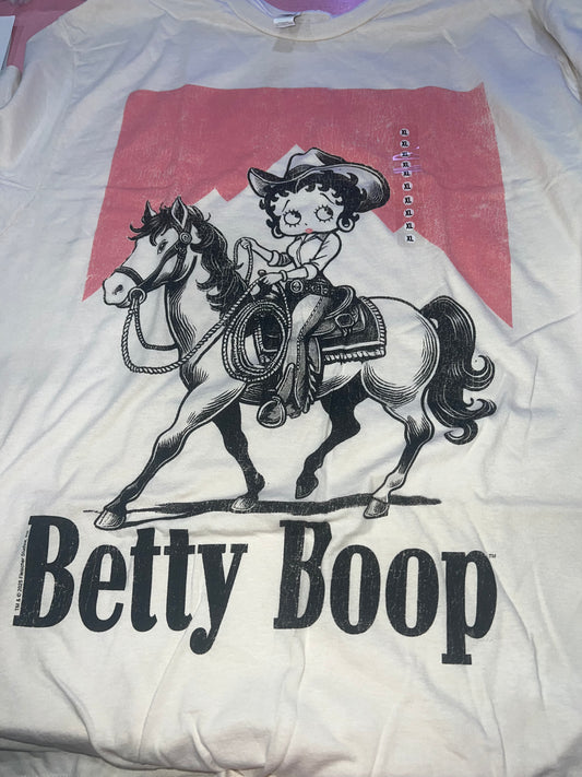 Betty boop graphic tee (XL)