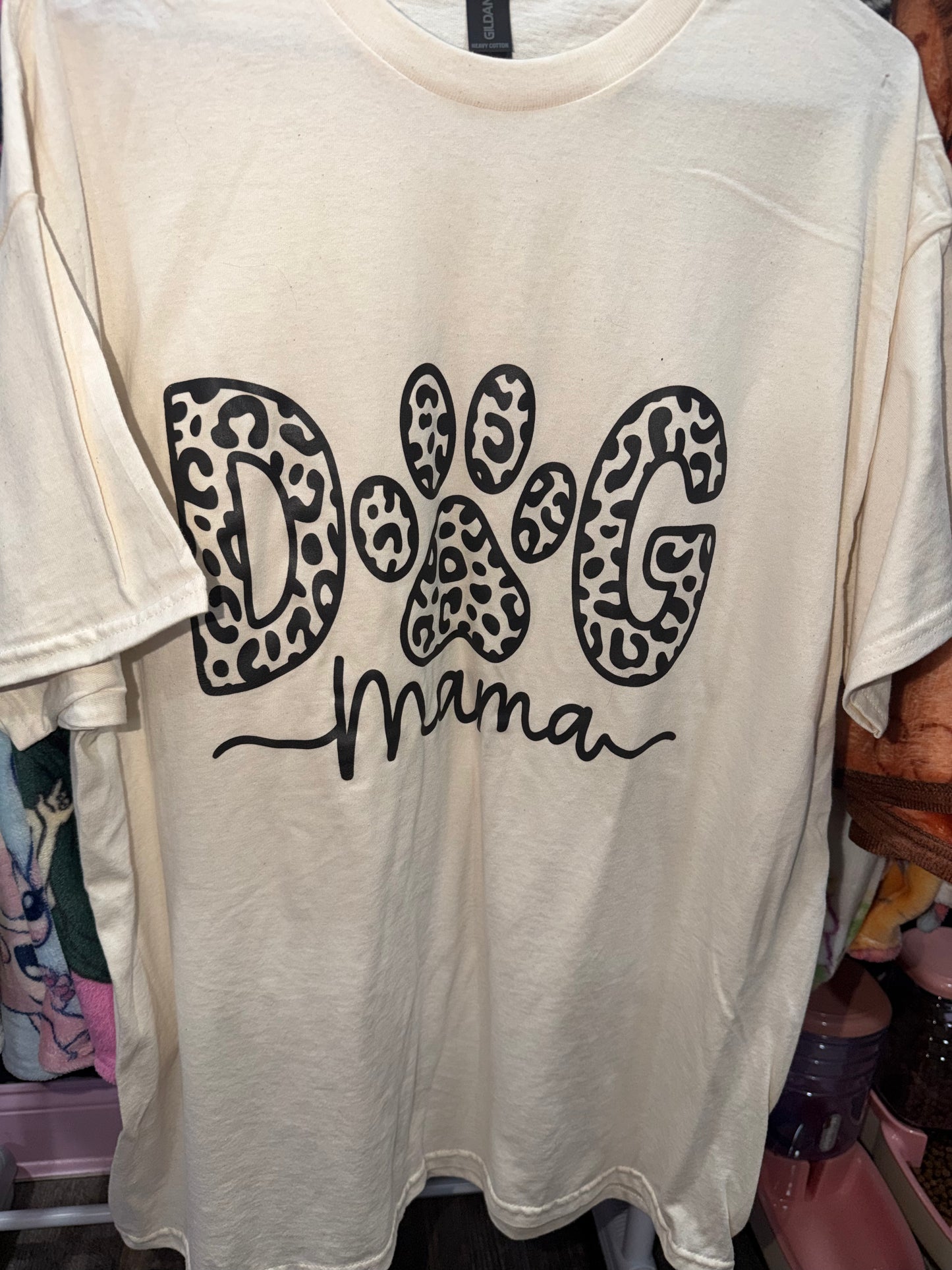 Dog mama graphic tee (XL)