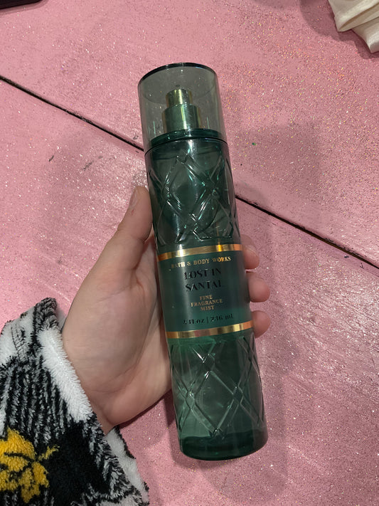 Bath and body works lost in sandal body spray