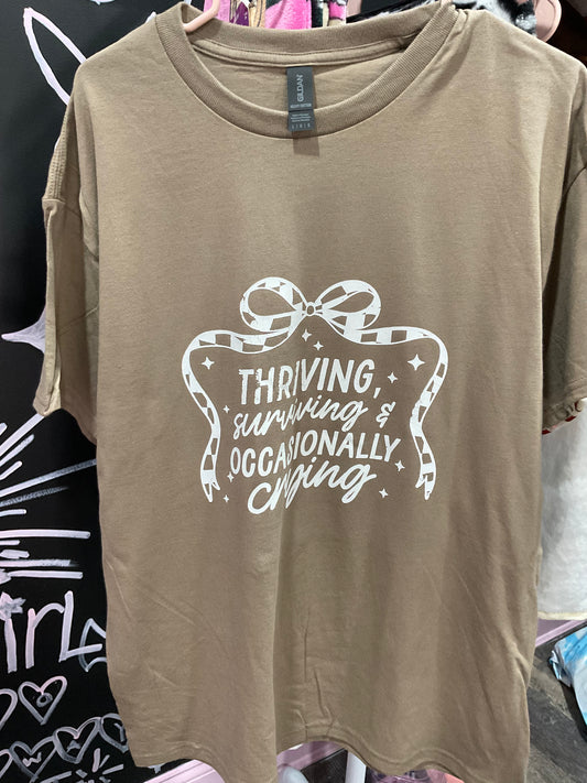 OOPSIE GRAPHIC TEE (L)