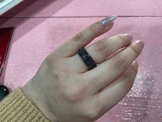 Vivienne Wood Ring size 6