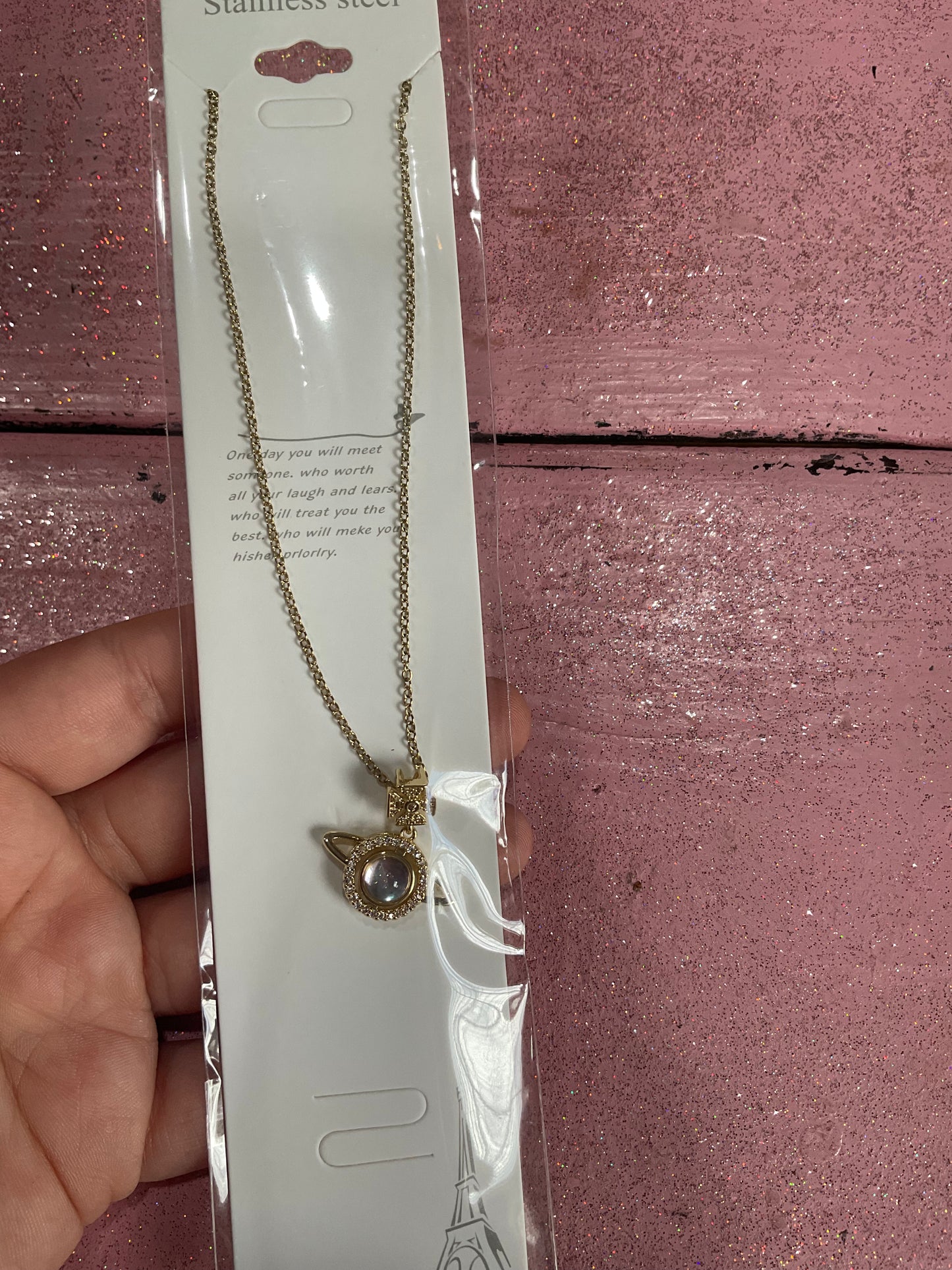 Space necklace