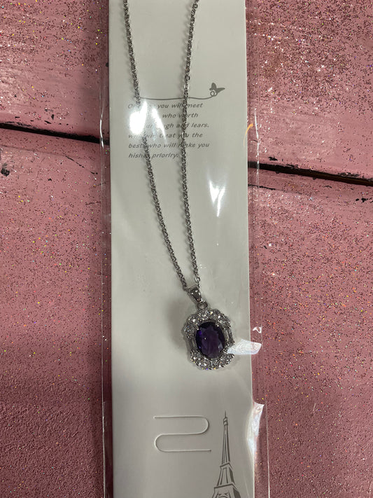 Purple pendant necklace