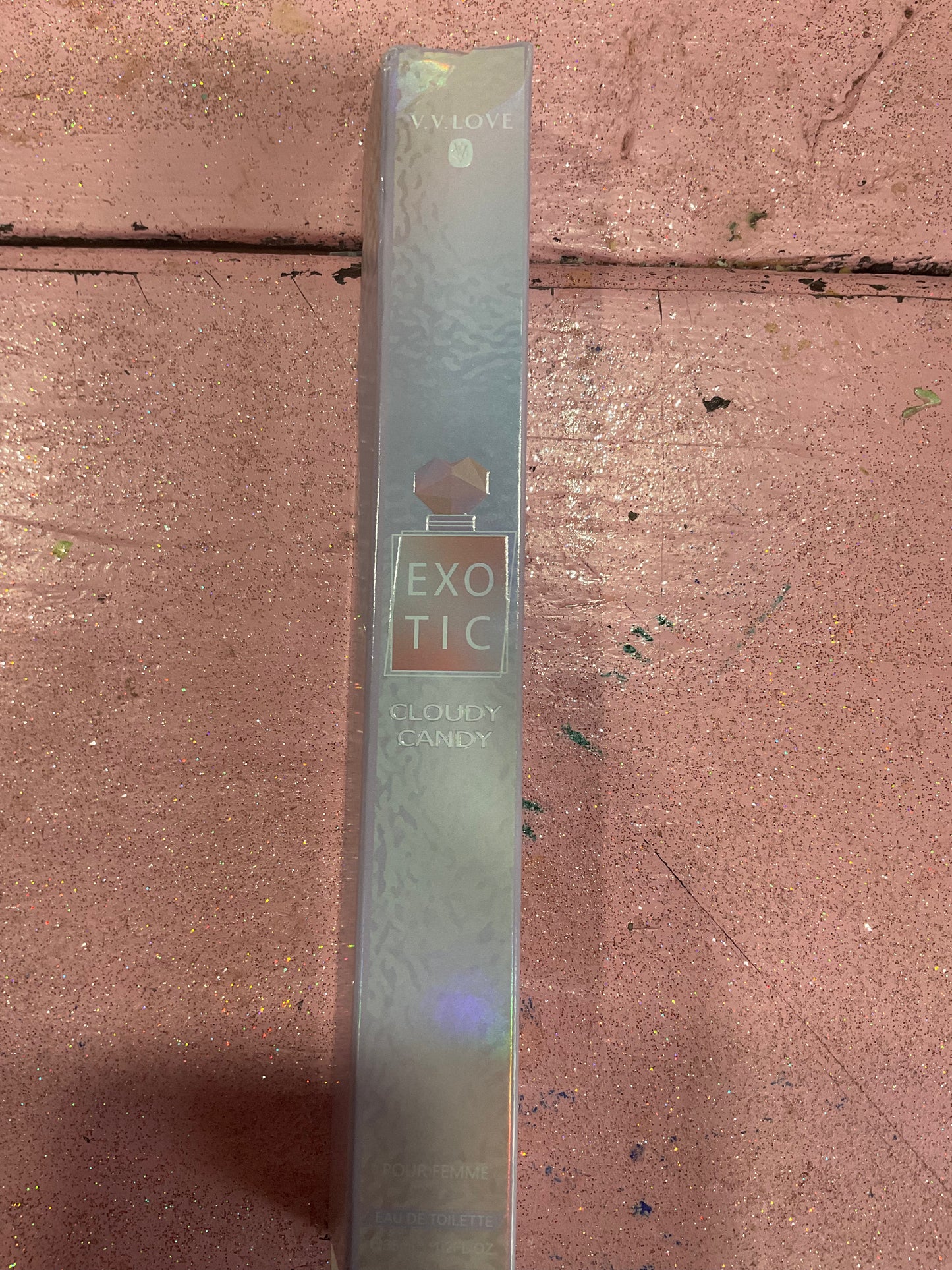 Exotic cloud candy perfume