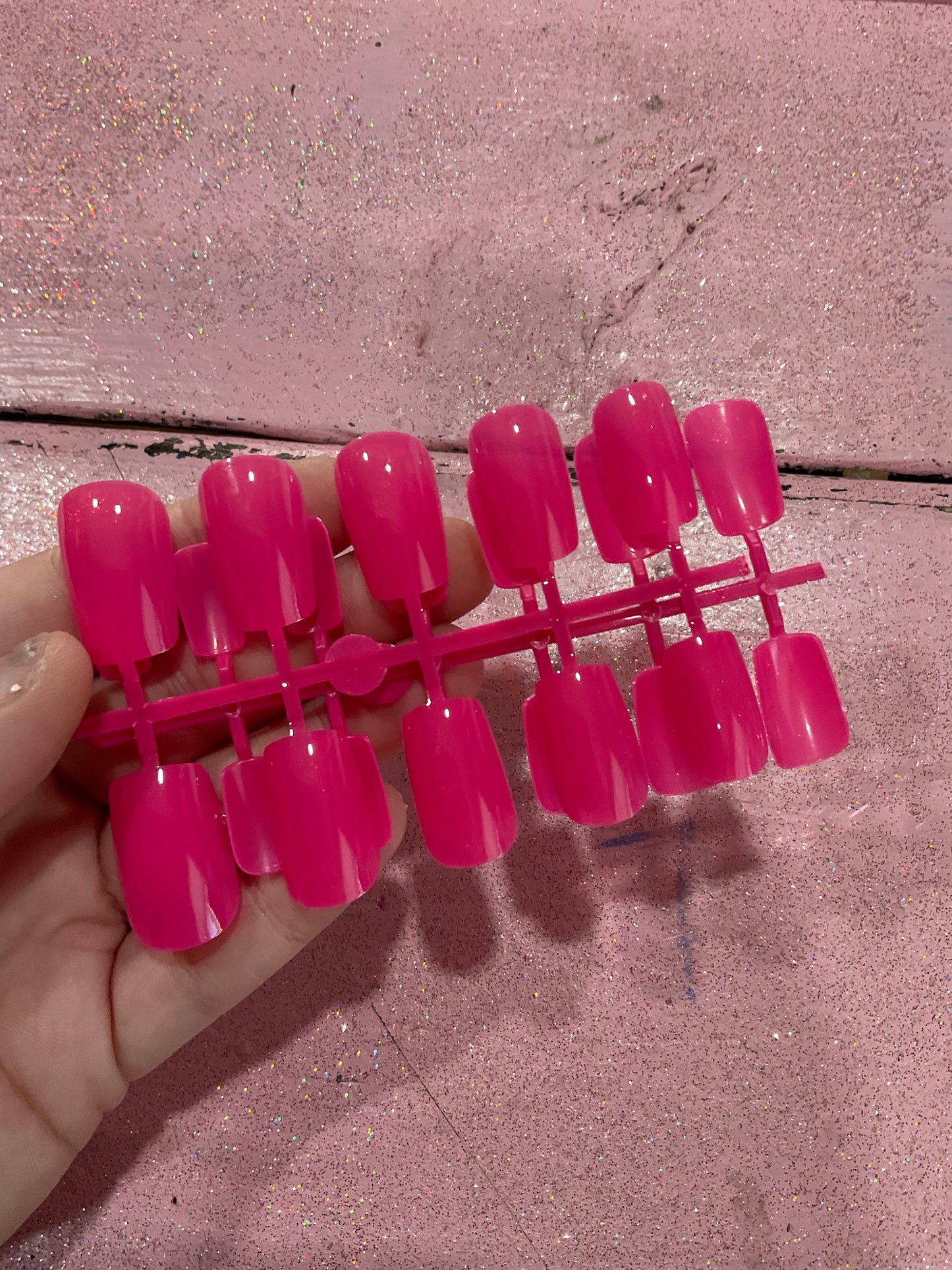 Hot pink press on nail