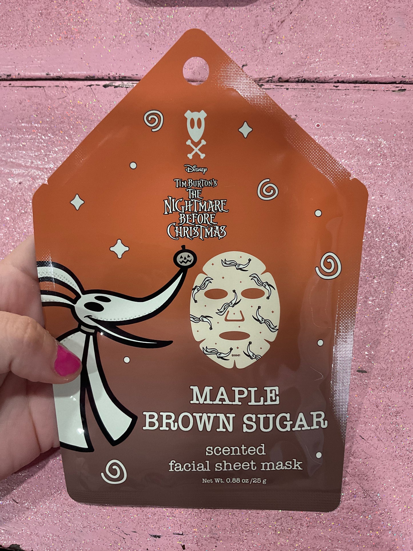 Brown maple face mask