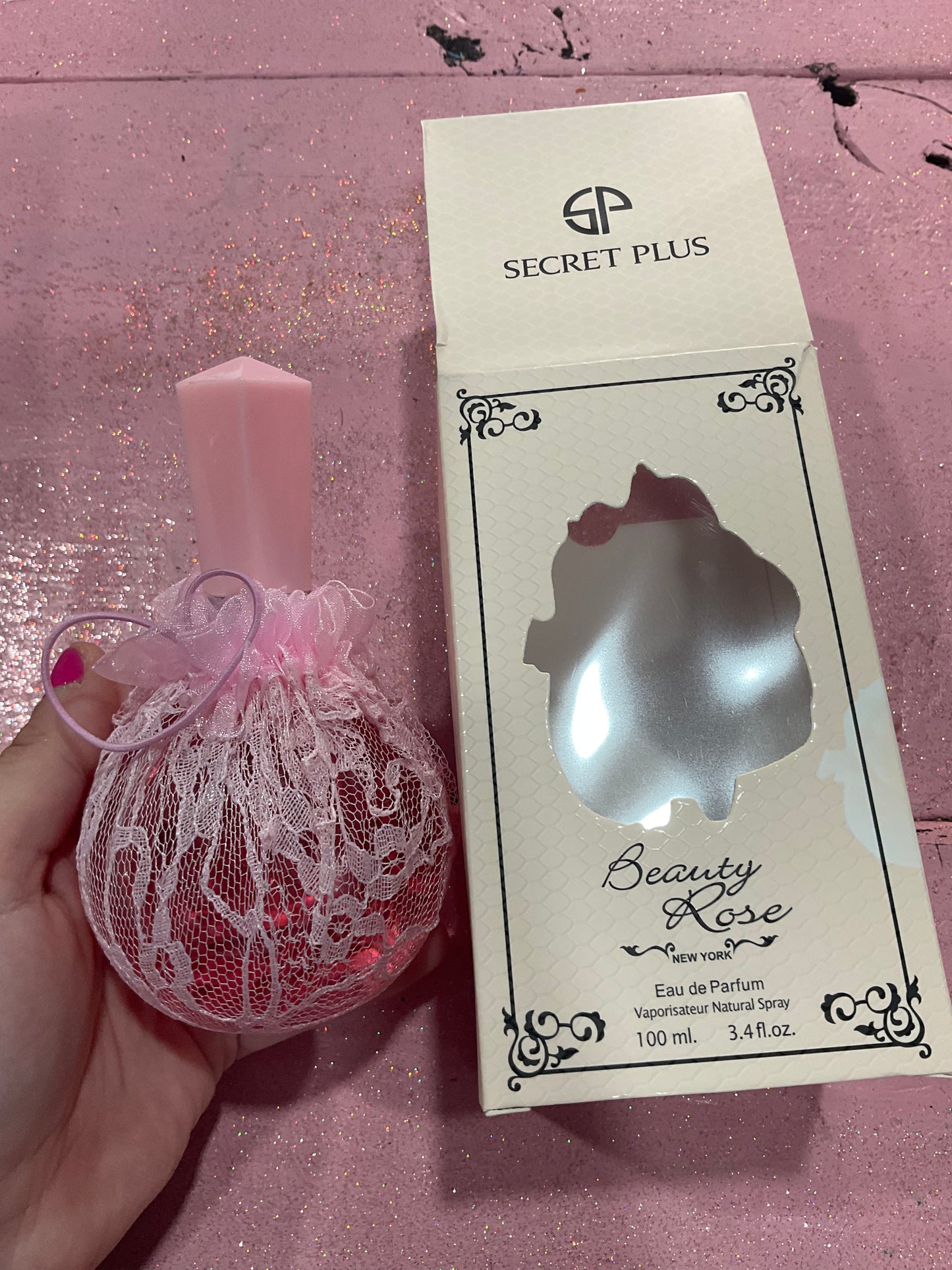 Beauty rose perfume