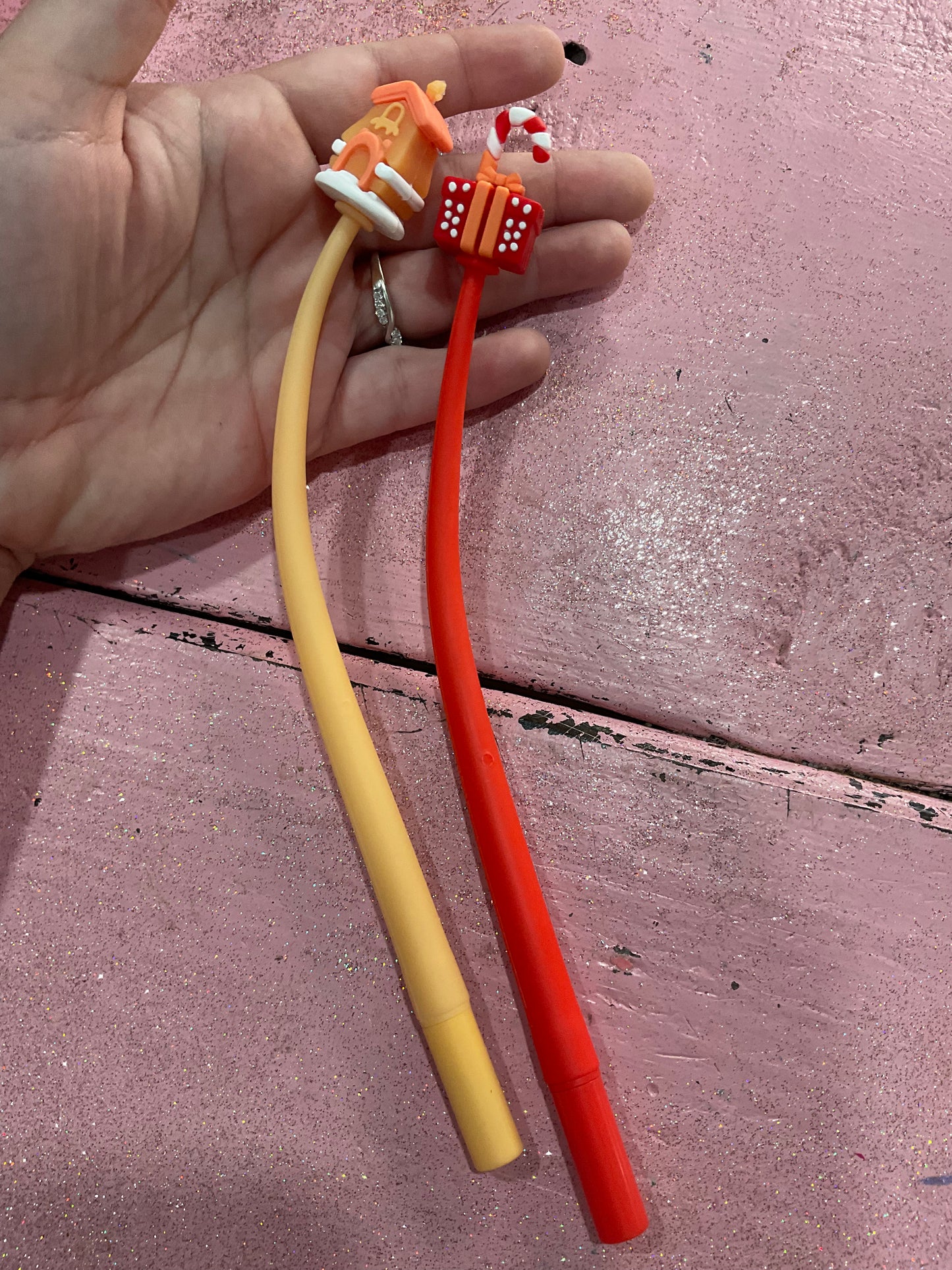 Wiggle pens